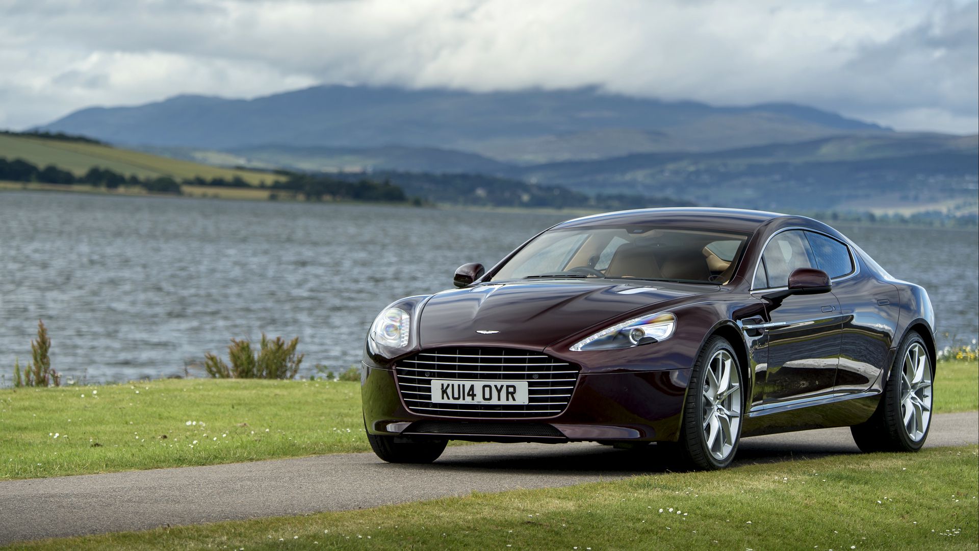 Aston Martin Rapide Wallpapers