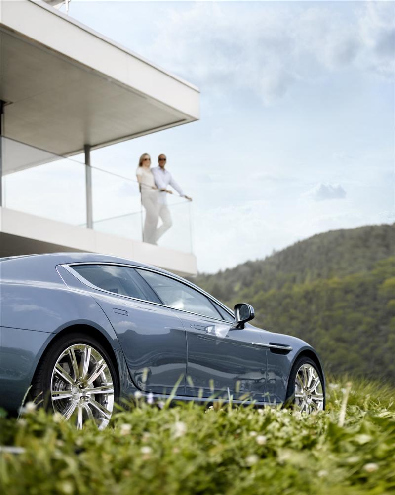 Aston Martin Rapide Wallpapers