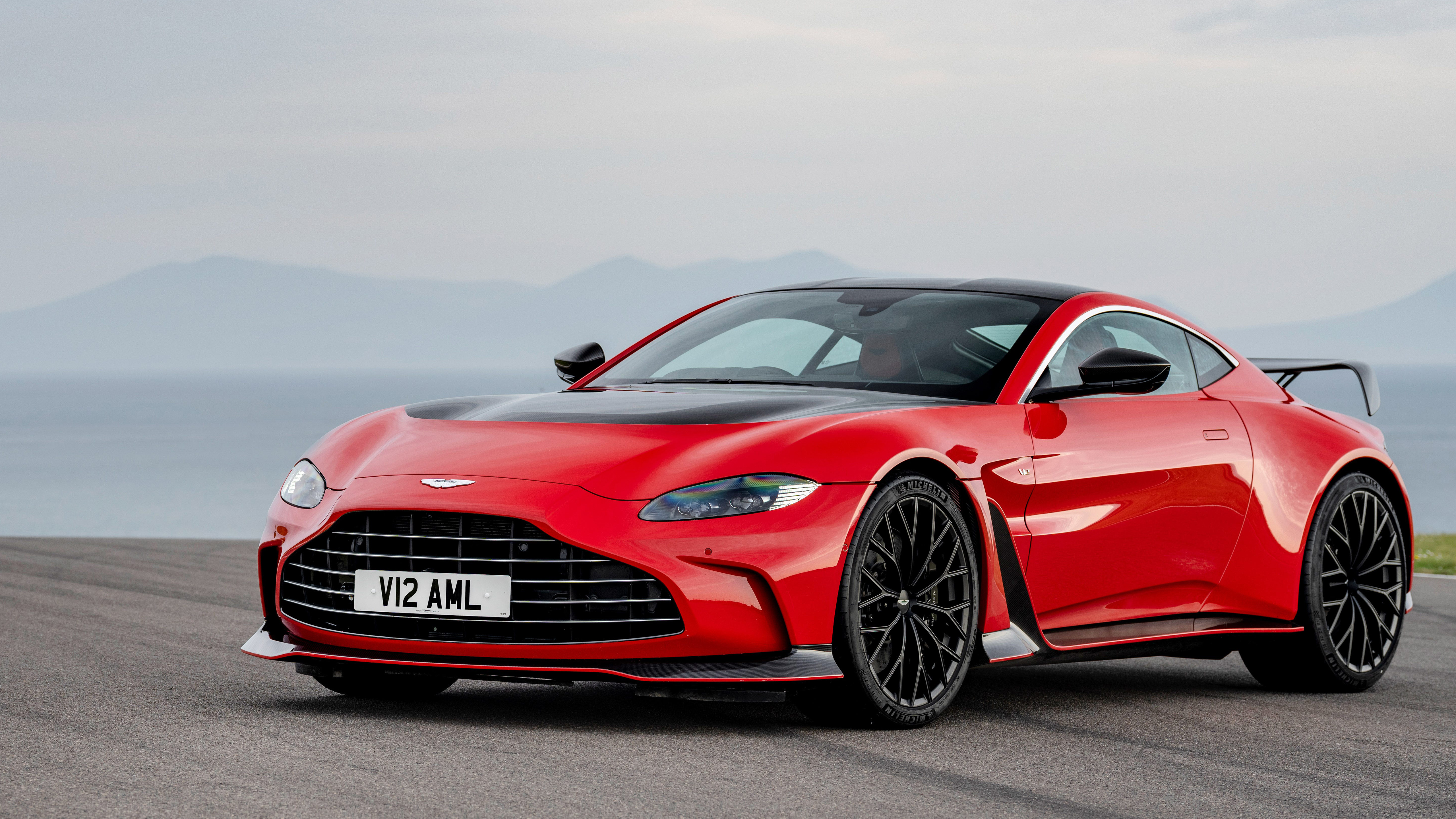 Aston Martin V8 Vantage Wallpapers