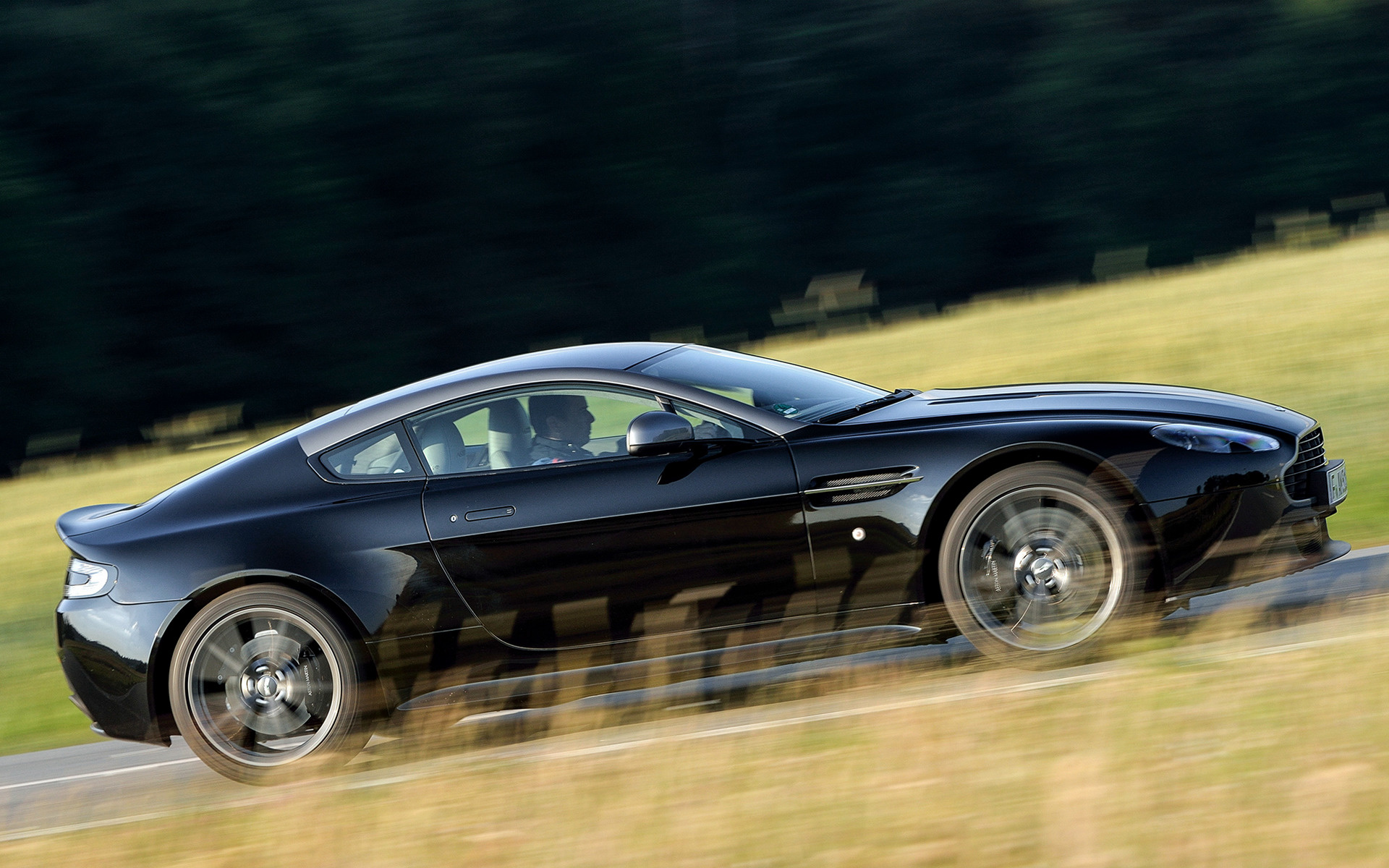 Aston Martin V8 Vantage N430 Wallpapers