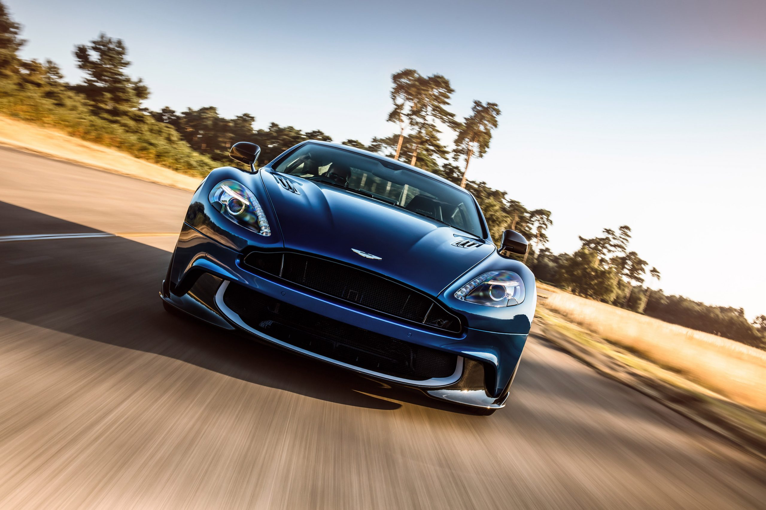 Aston Martin Vanquish Q Wallpapers