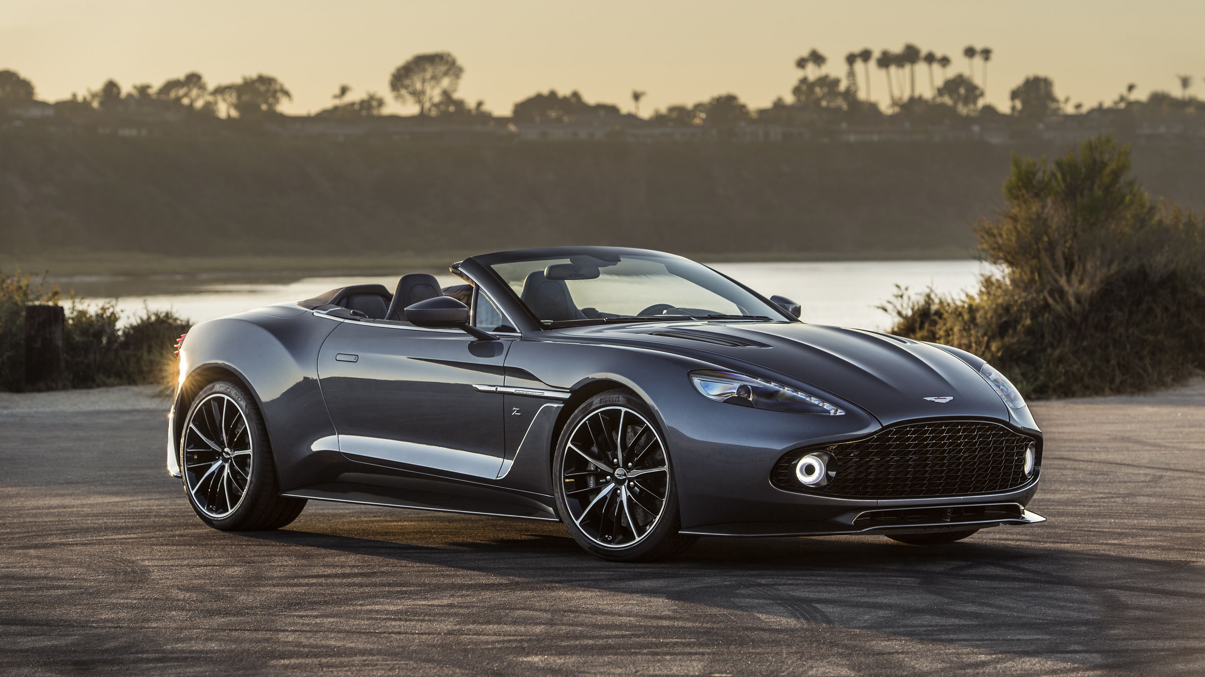 Aston Martin Vanquish Q Wallpapers