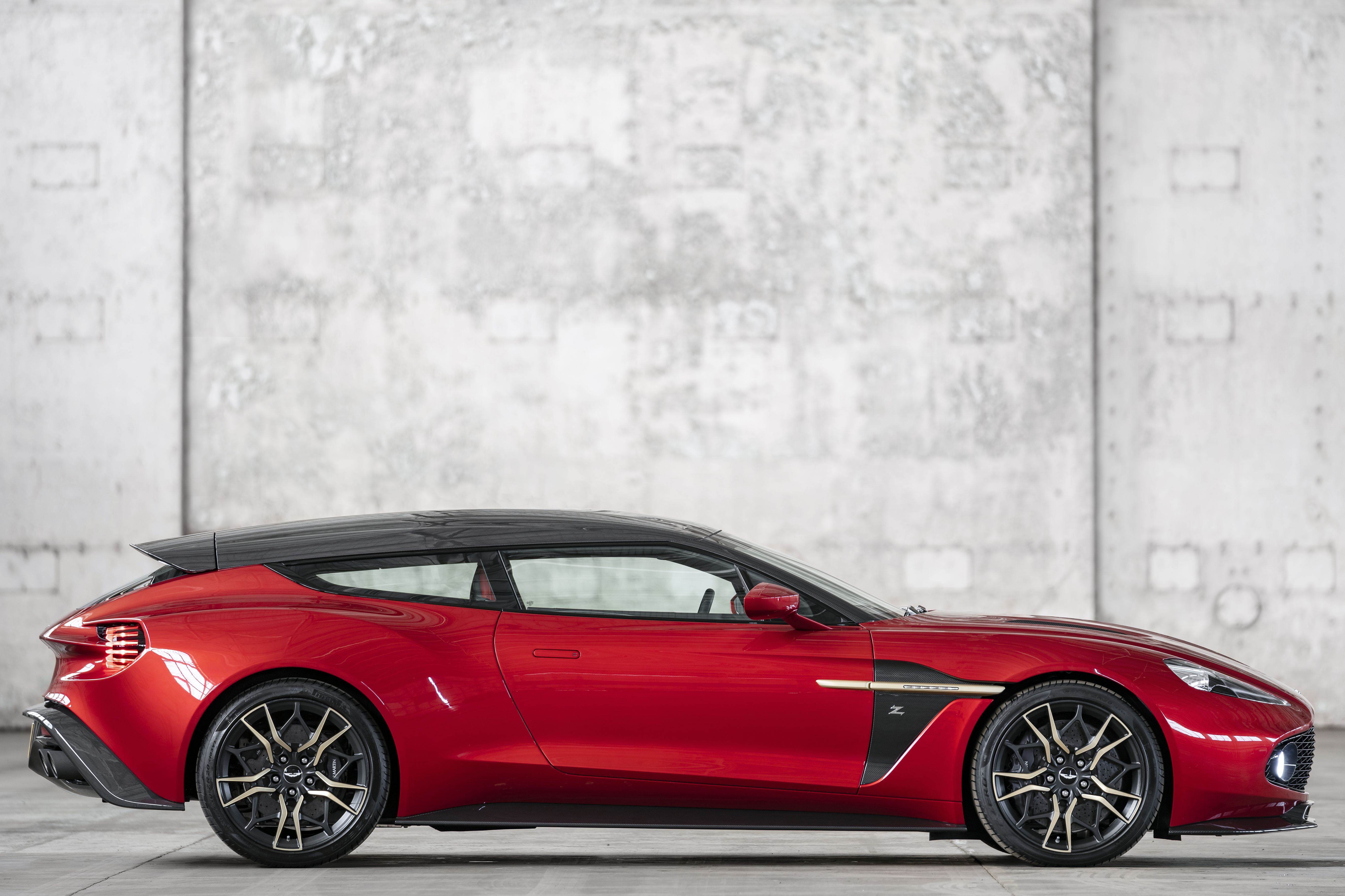 Aston Martin Vanquish Zagato Wallpapers