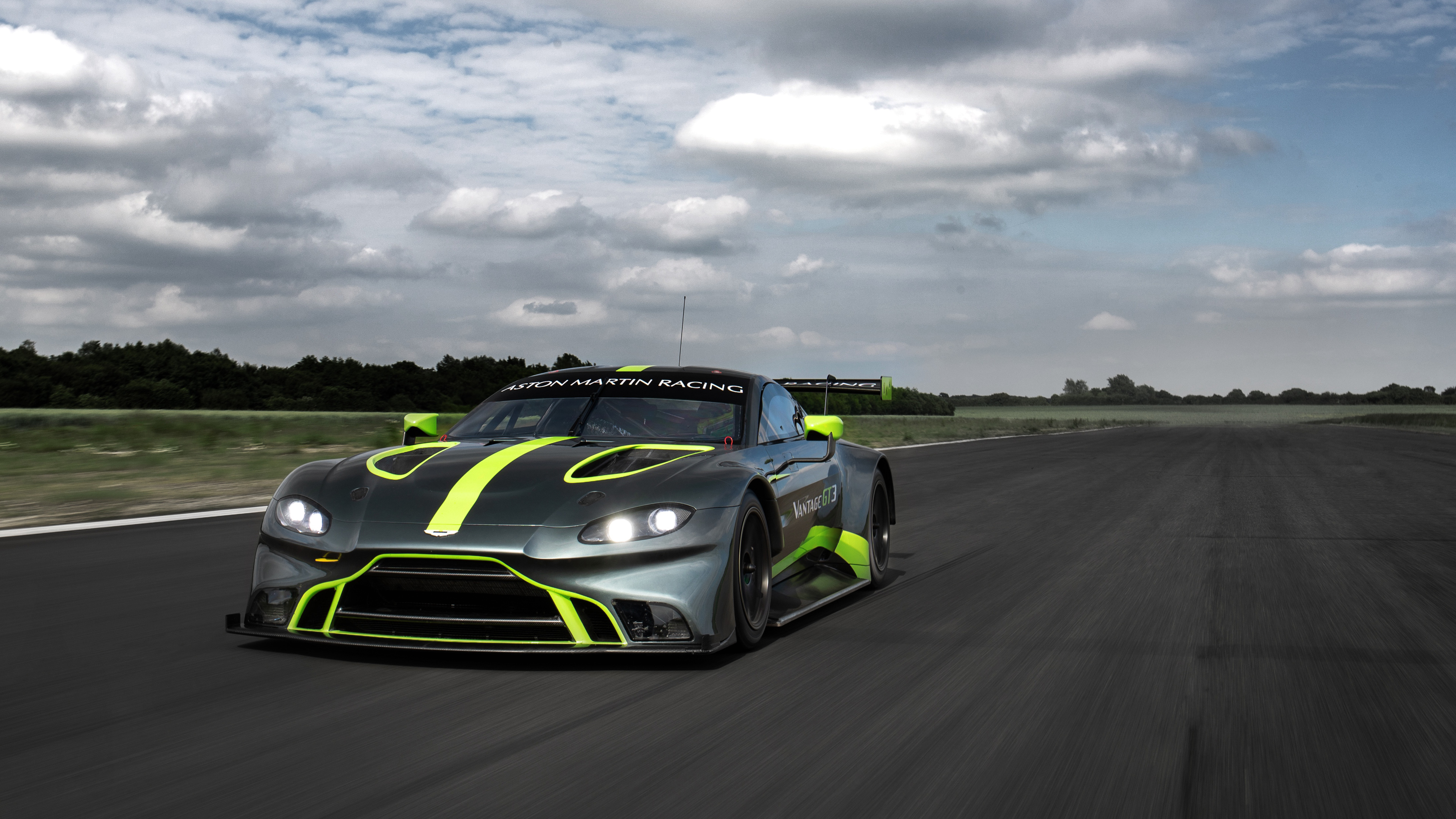 Aston Martin Vantage Gt3 Wallpapers