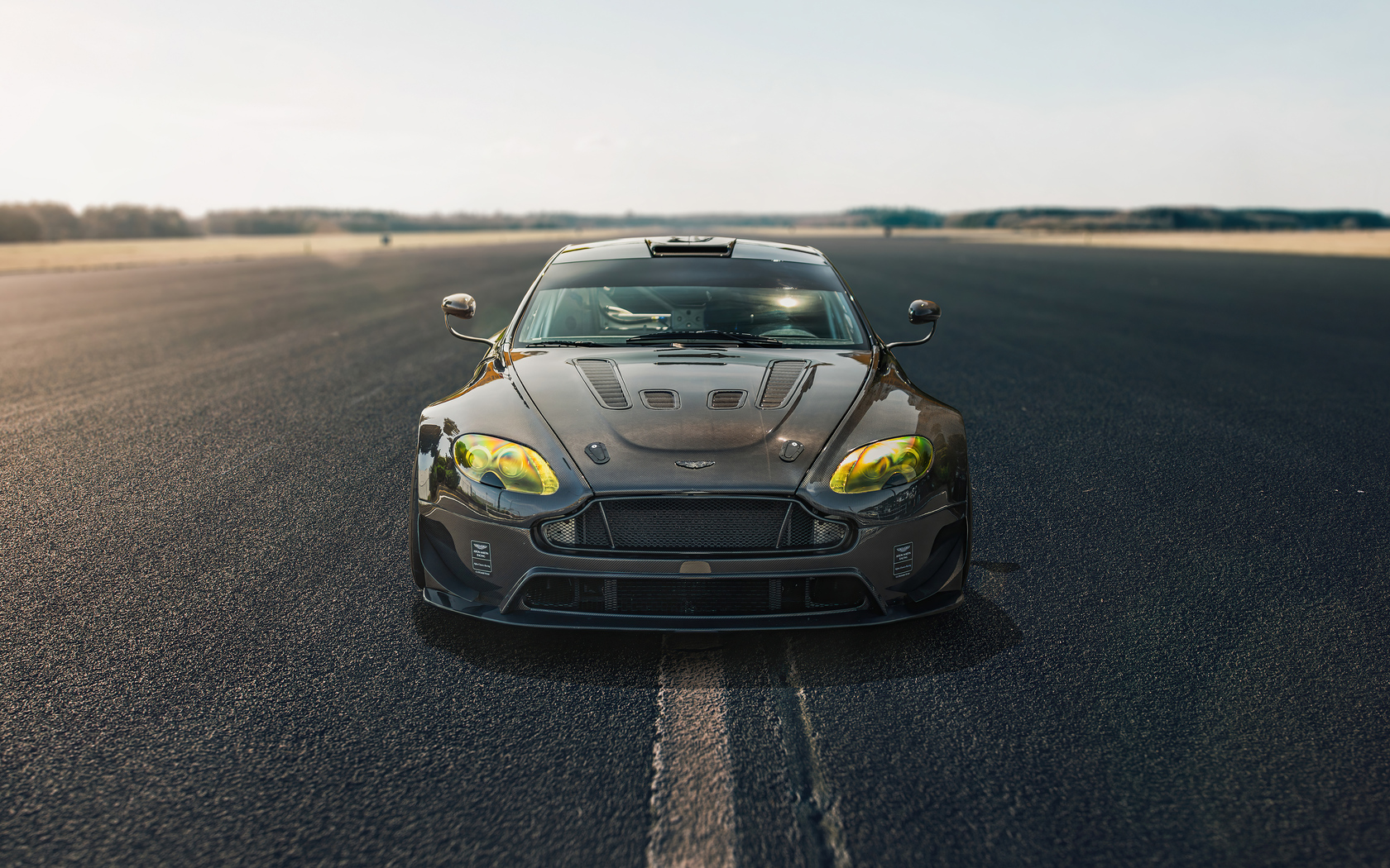 Aston Martin Vantage Gt4 Wallpapers