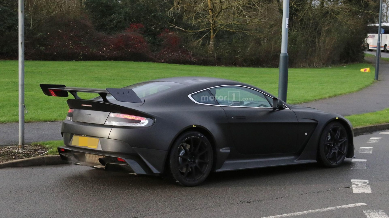 Aston Martin Vantage Gt8 Wallpapers