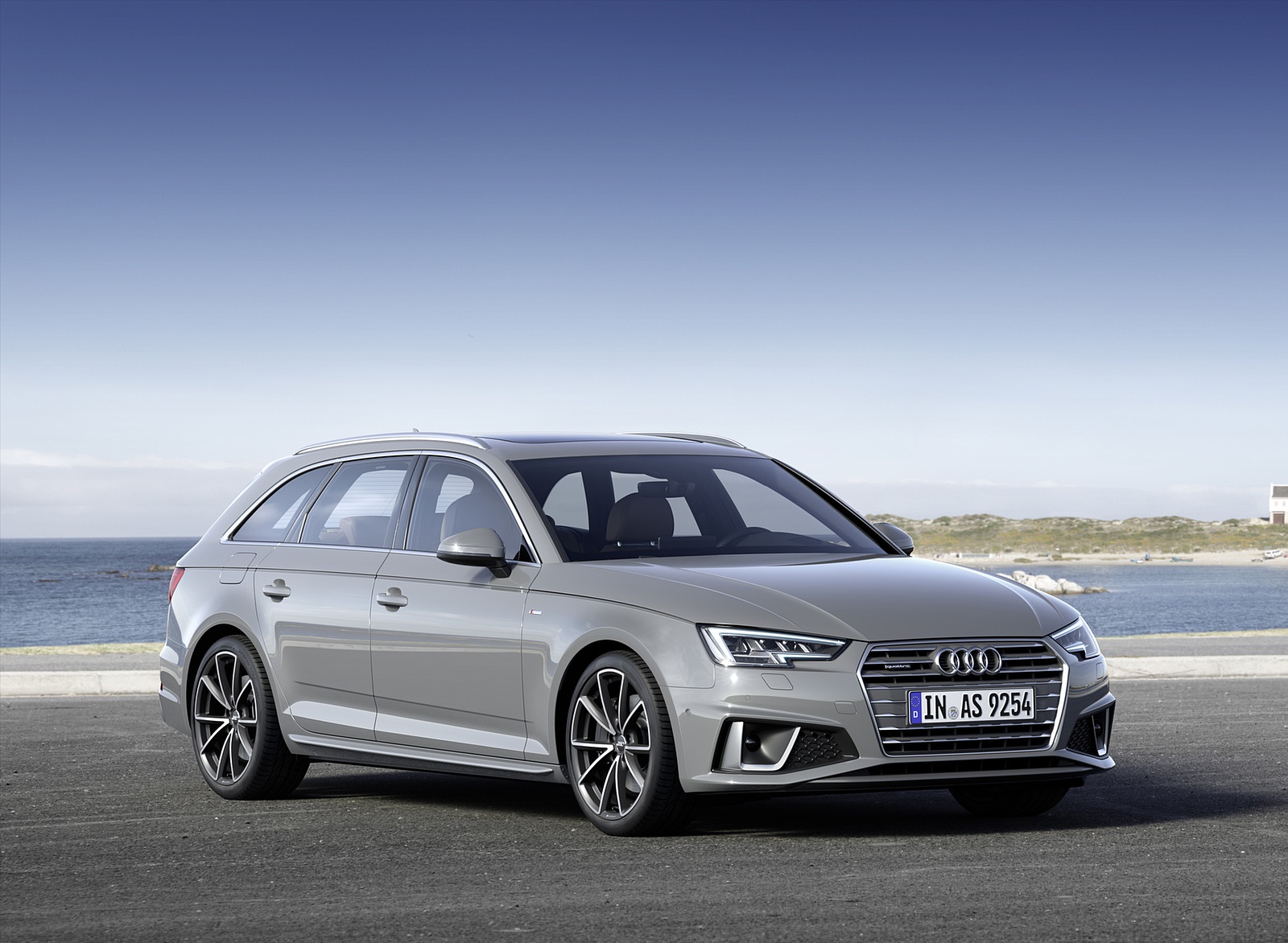 Audi A4 Avant S Line Wallpapers