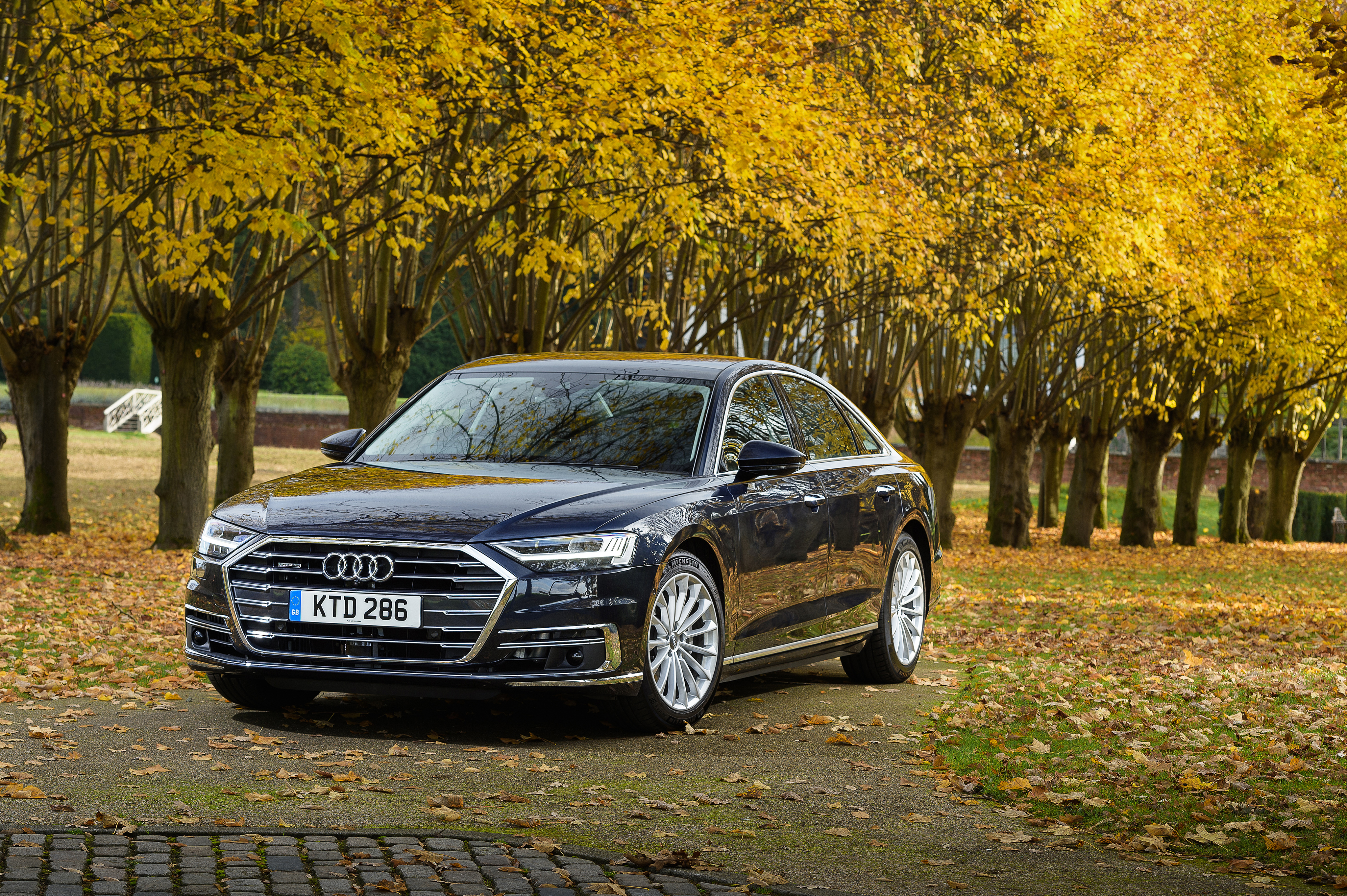 Audi A8 Wallpapers