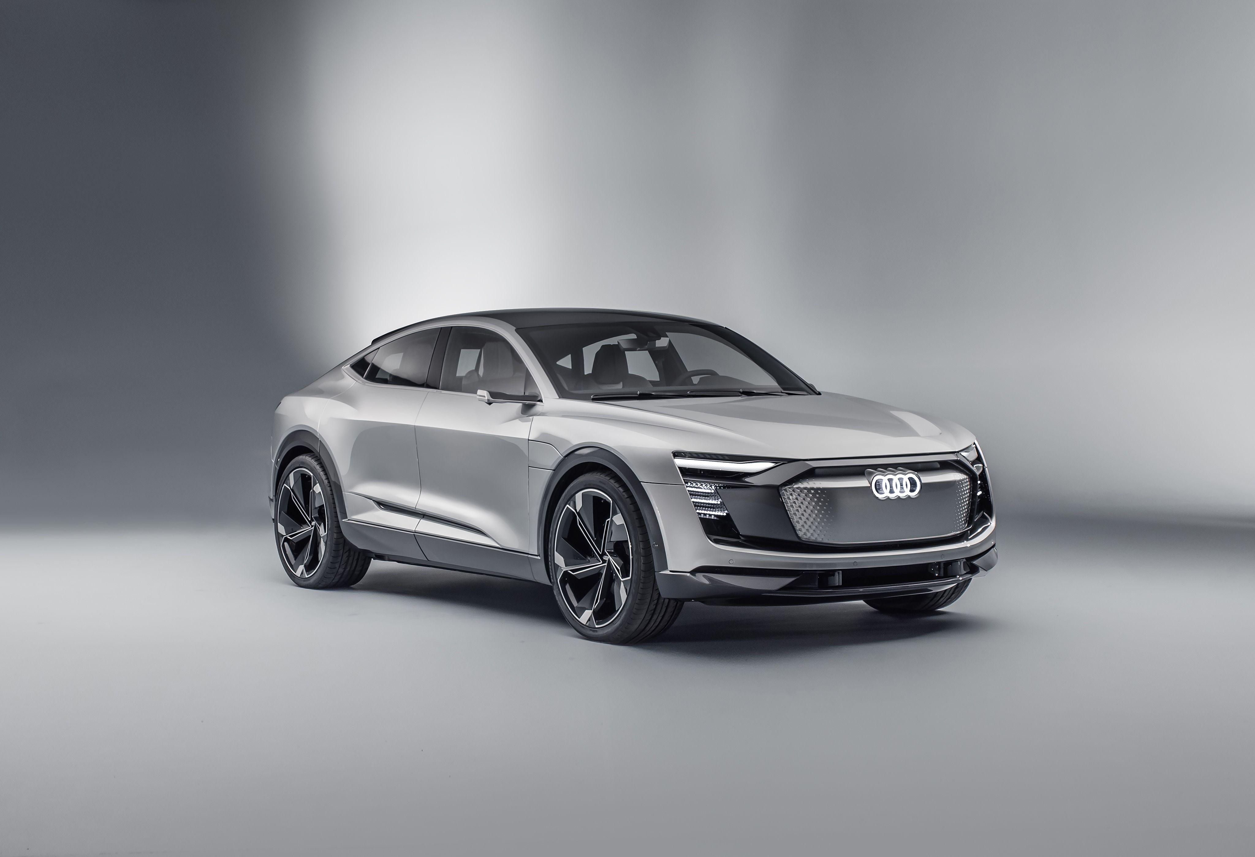 Audi E-Tron Sportback S Line Wallpapers