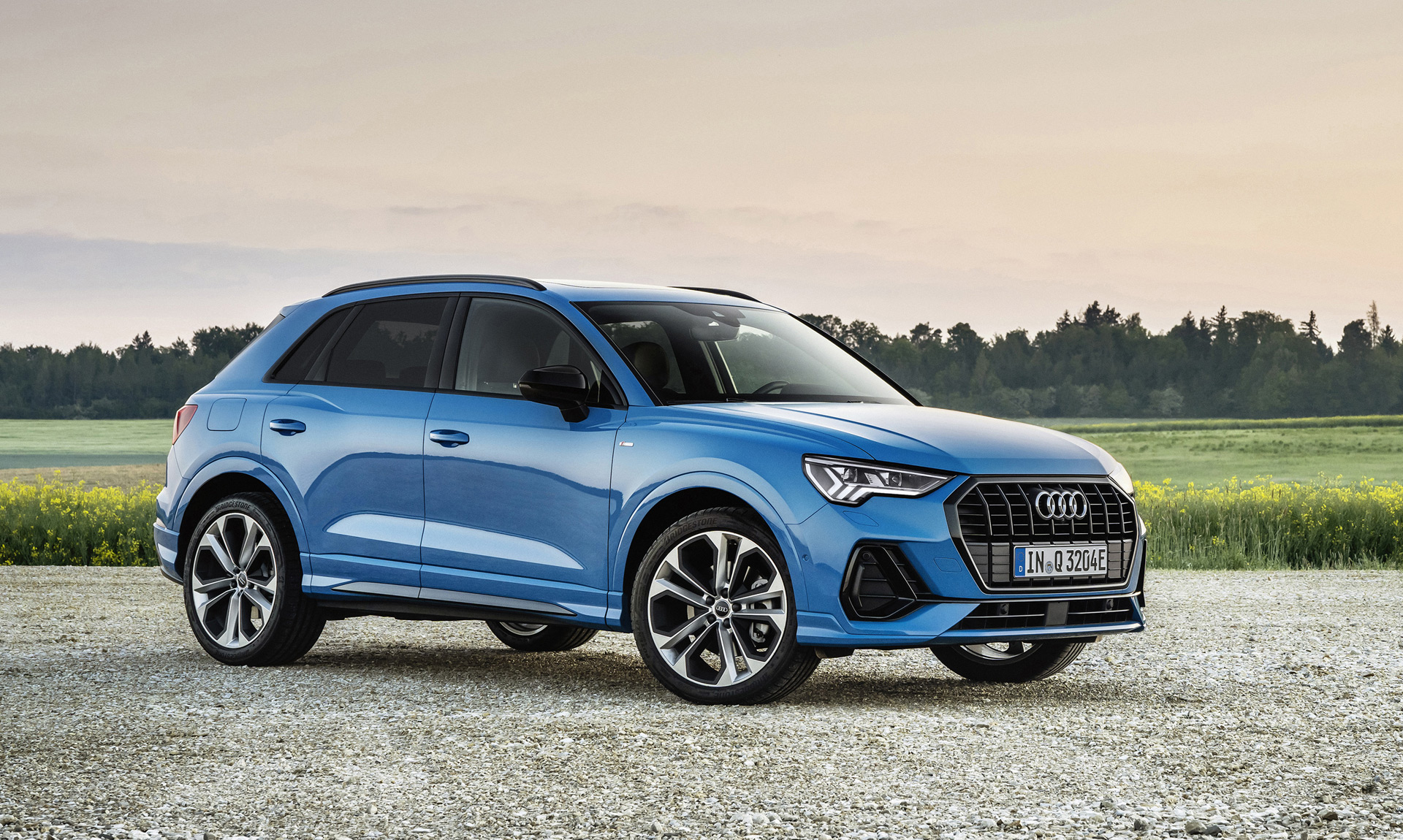 Audi Q3 45 Tfsi Plug-In Hybrid S Line Wallpapers