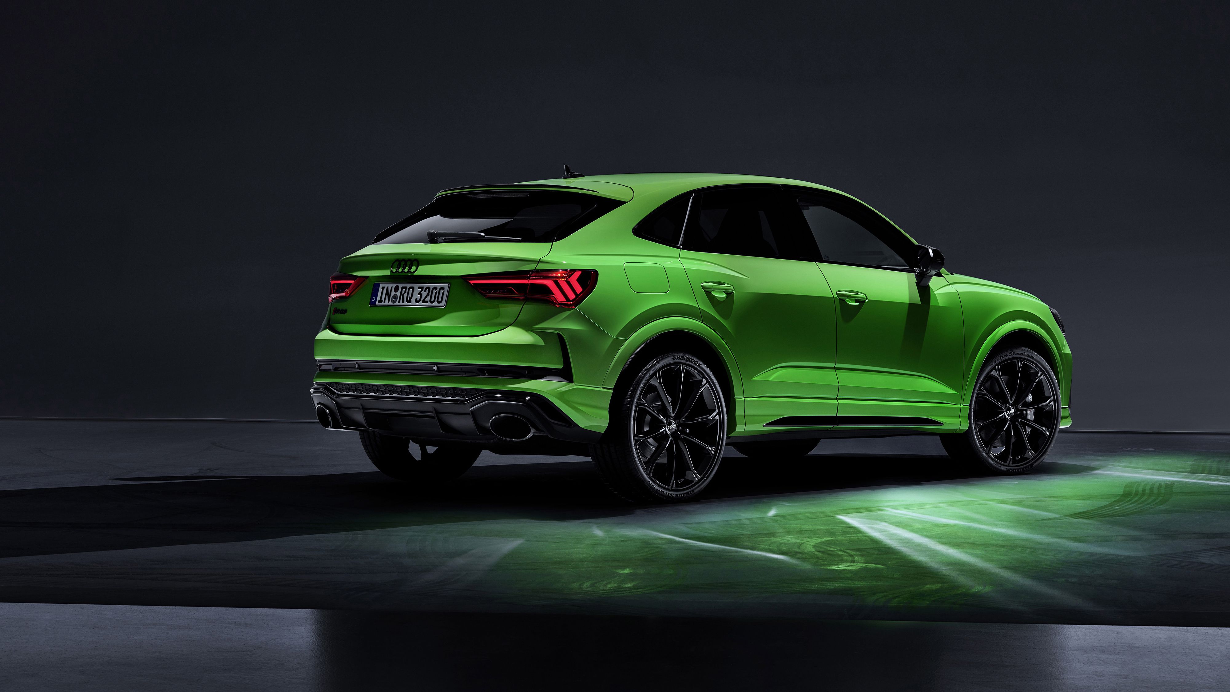 Audi Q3 Sportback Wallpapers