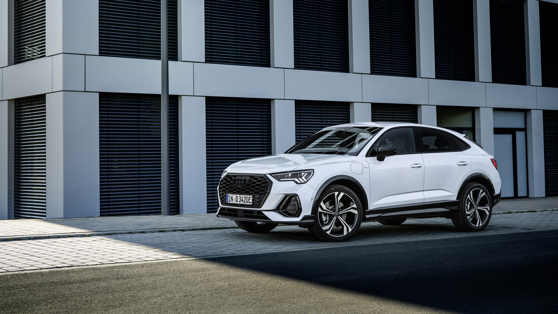 Audi Q3 Sportback Wallpapers