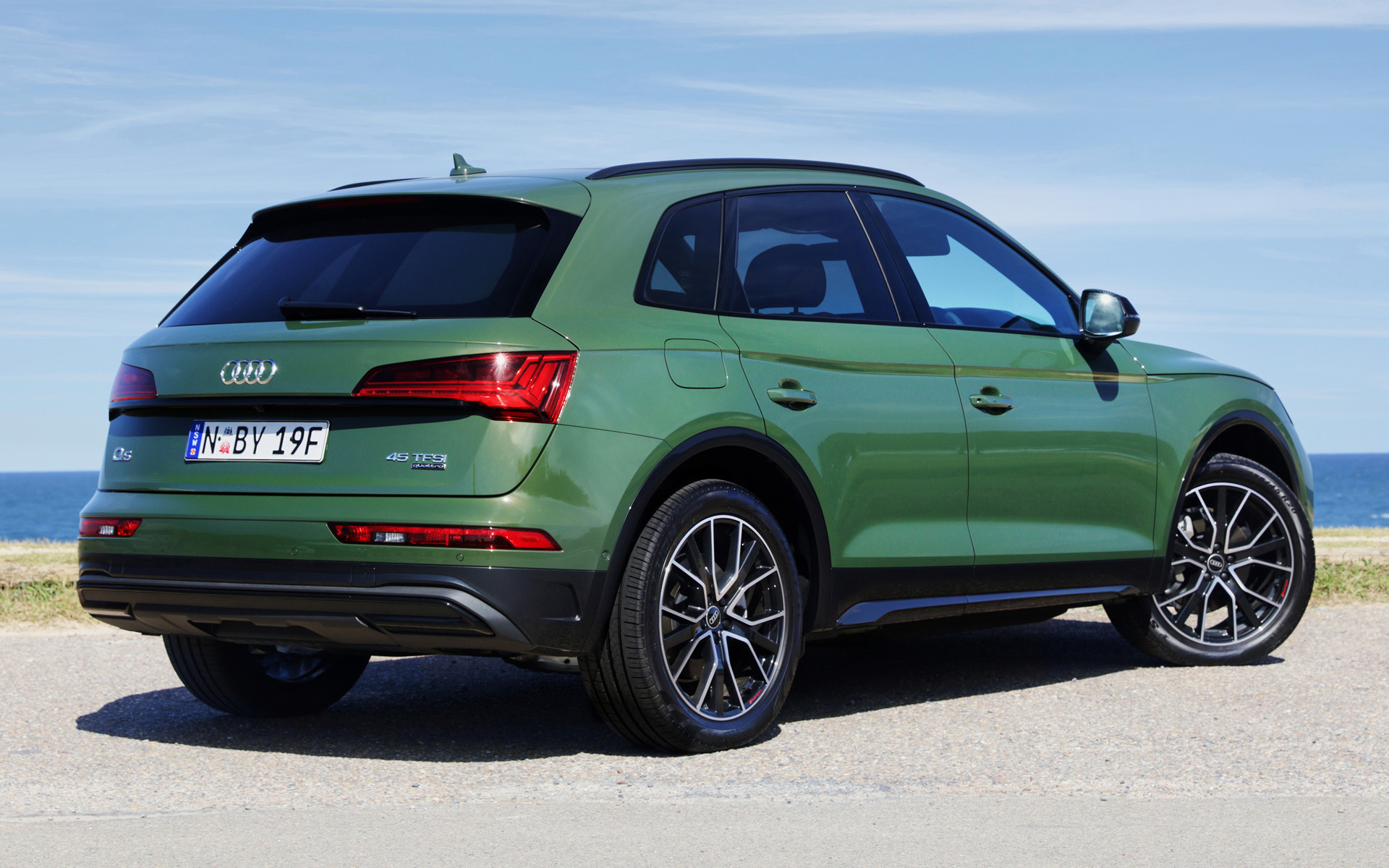 Audi Q5 45 Tfsi Black Edition Wallpapers