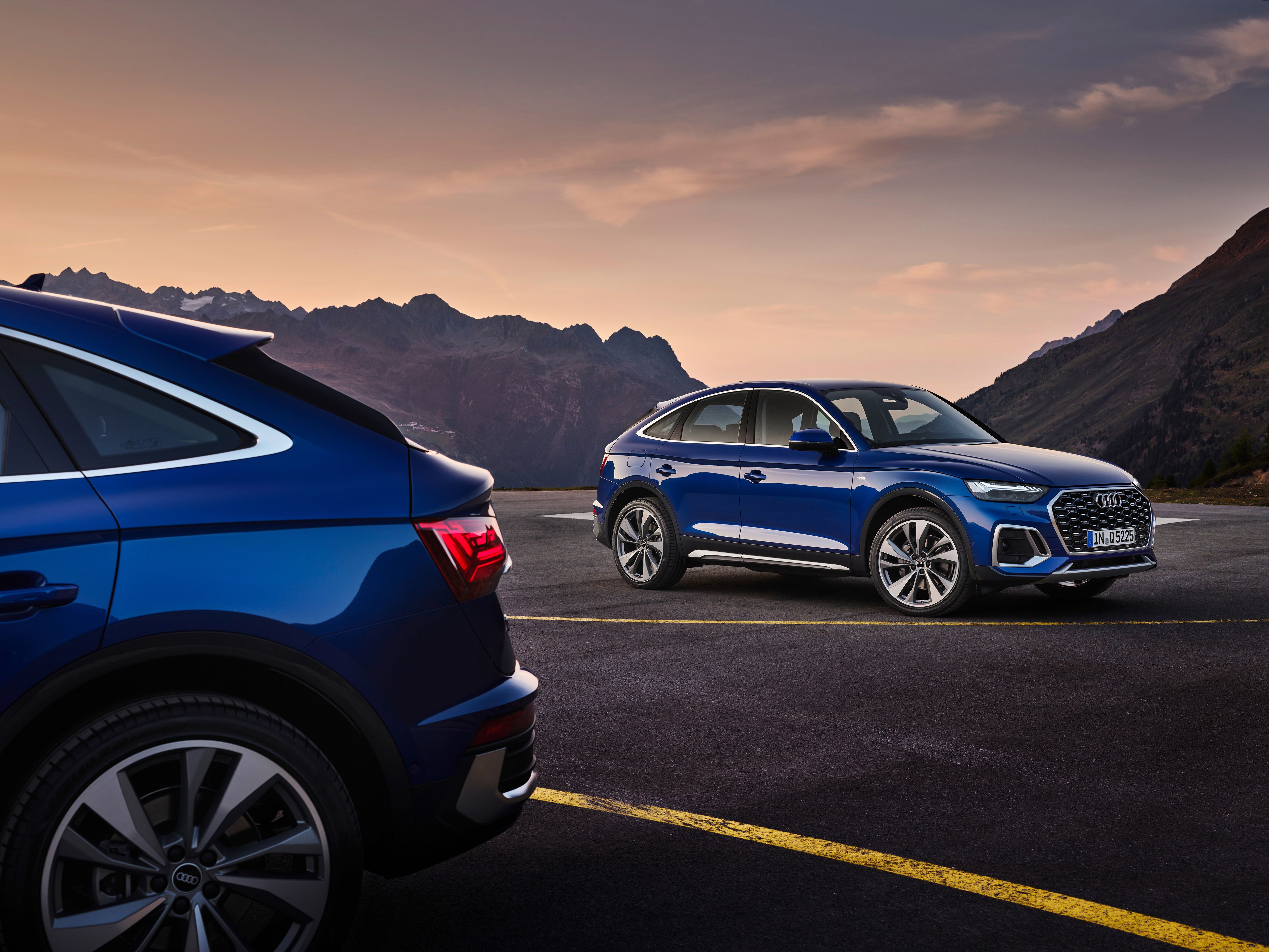 Audi Q5 Plug-In Hybrid S Line Wallpapers