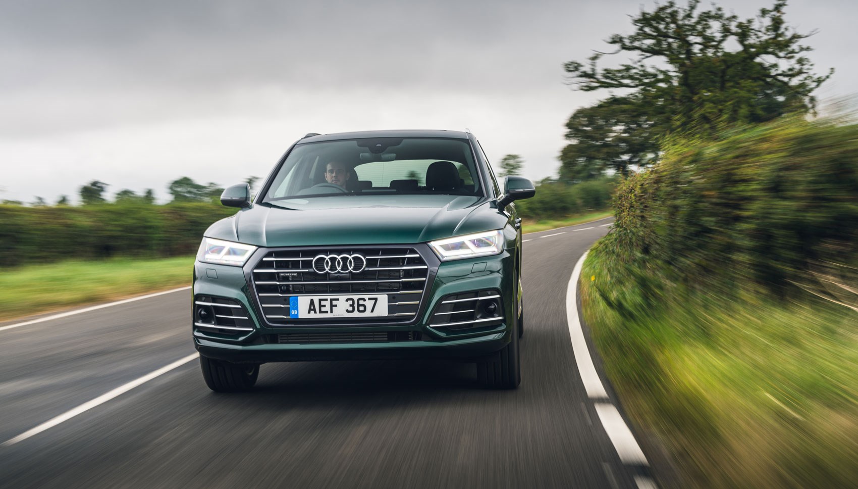 Audi Q5 Plug-In Hybrid S Line Wallpapers