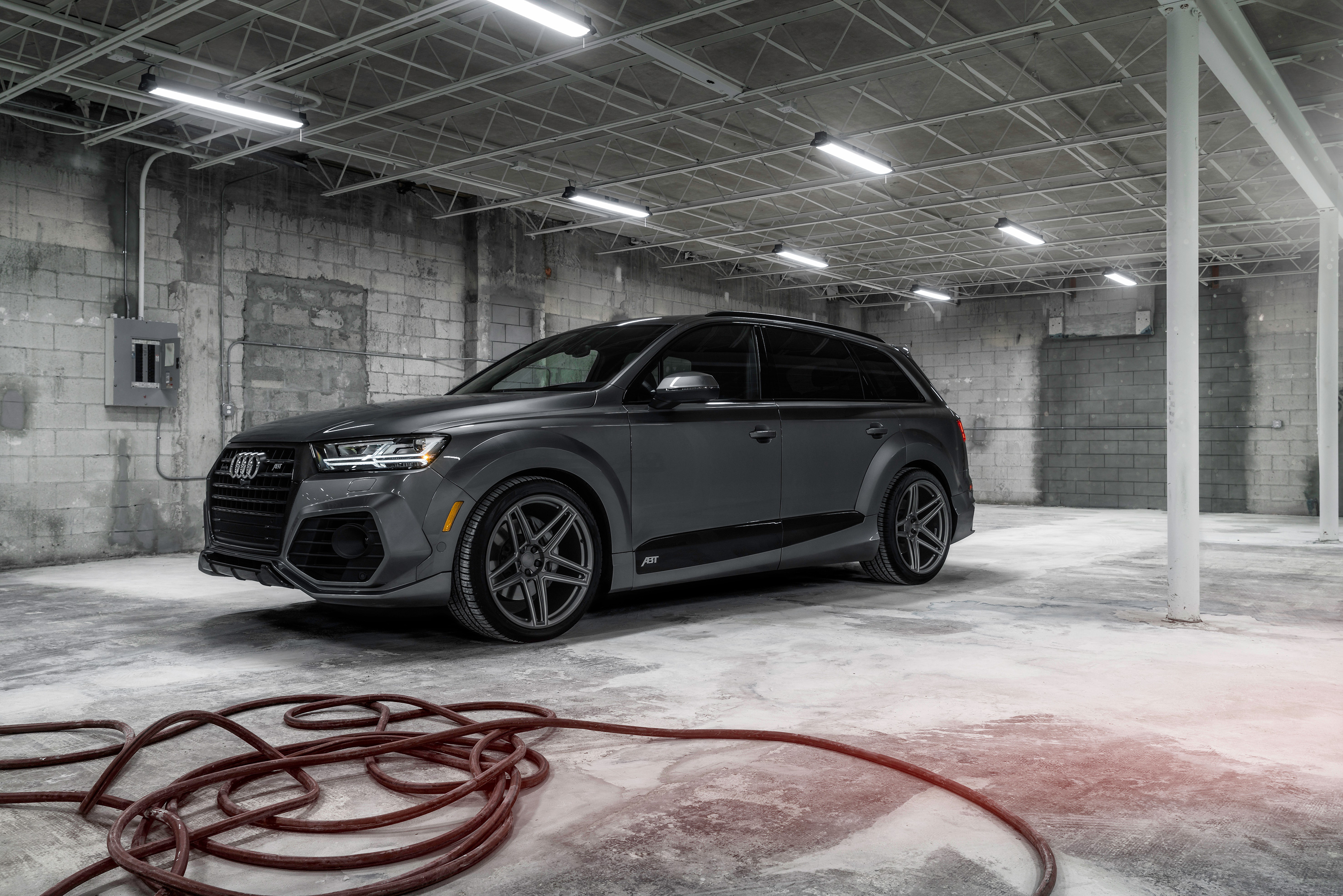 Audi Q7 Wallpapers