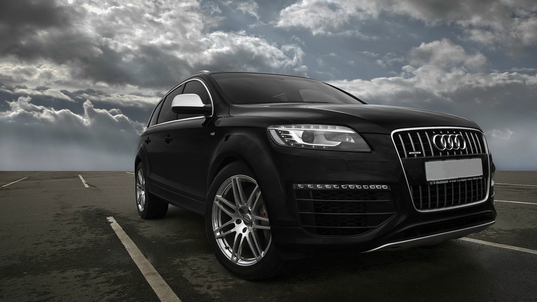 Audi Q7 Wallpapers