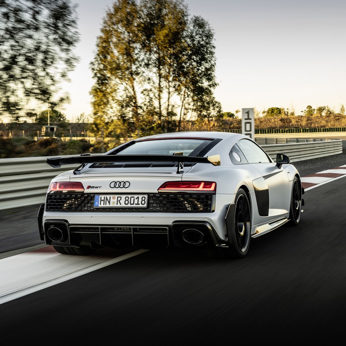 Audi R8 Gt Spyder Wallpapers