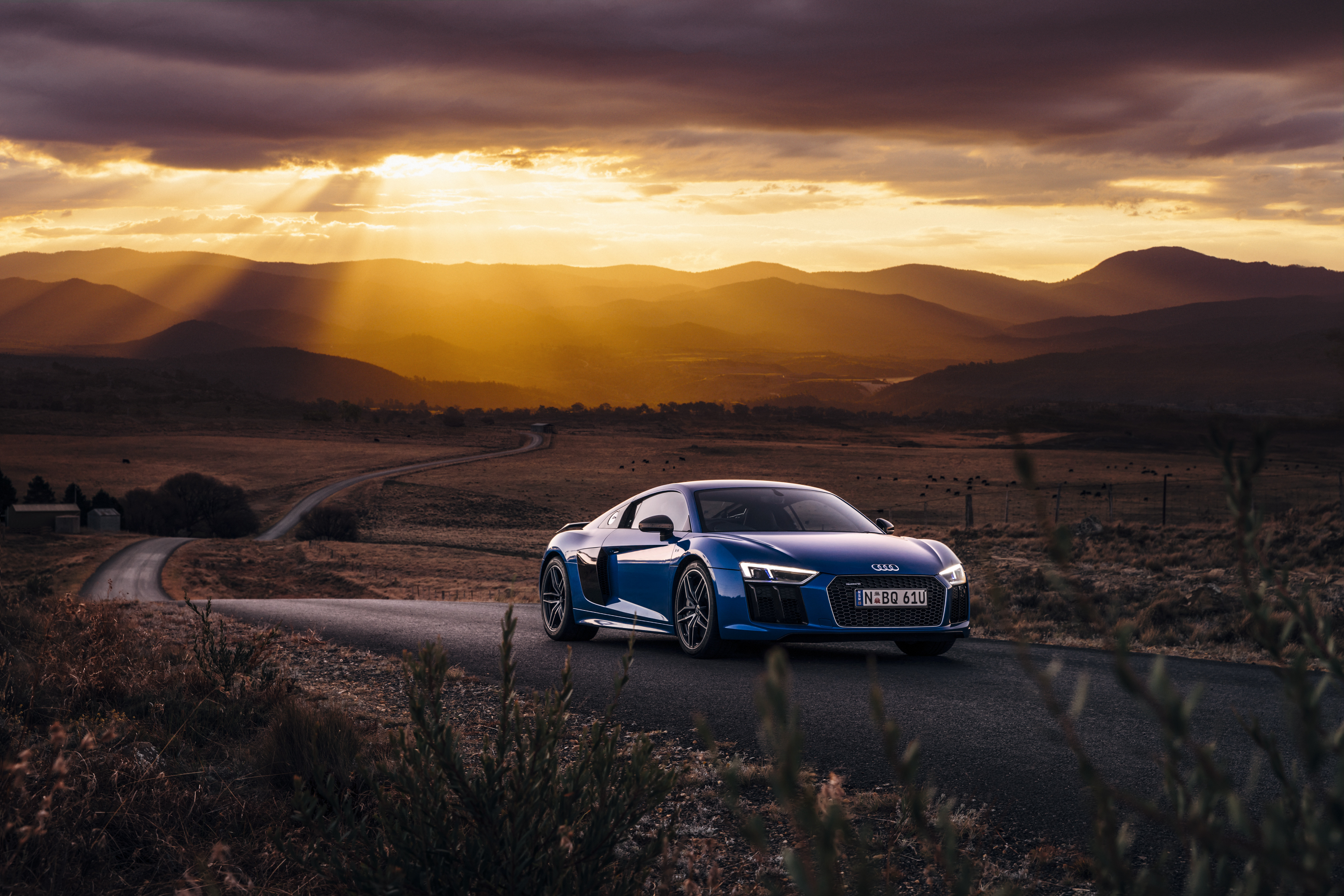 Audi R8 Spyder V10 Plus 4K Side View 2017 Wallpapers