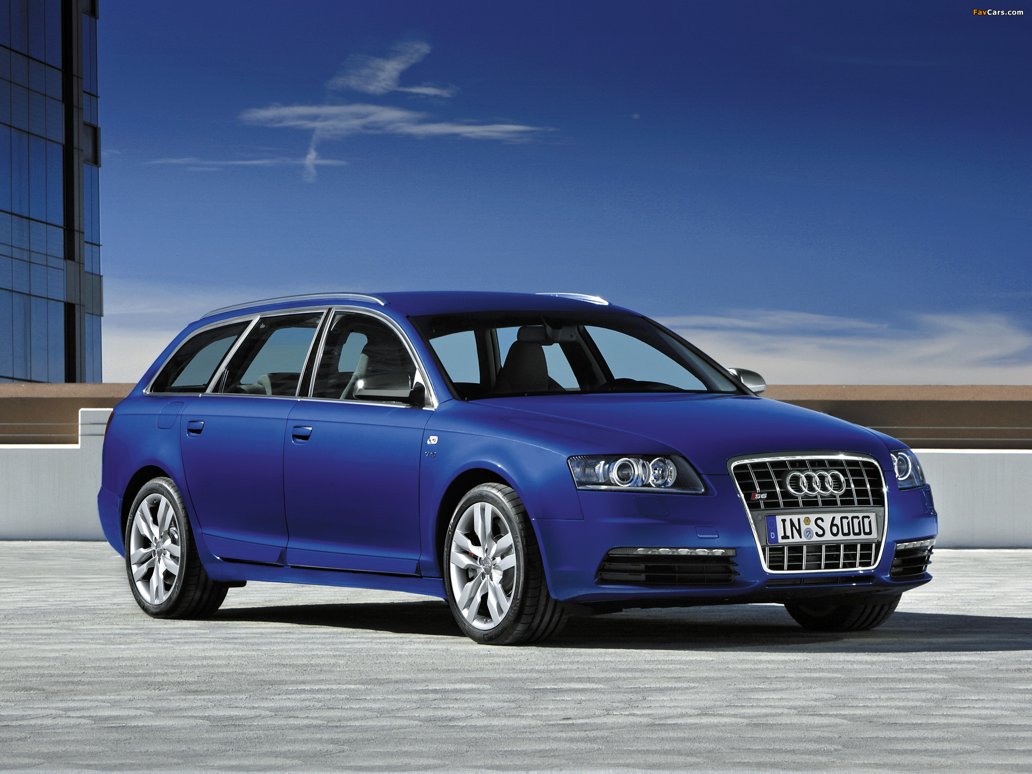 Audi S6 Avant Wallpapers