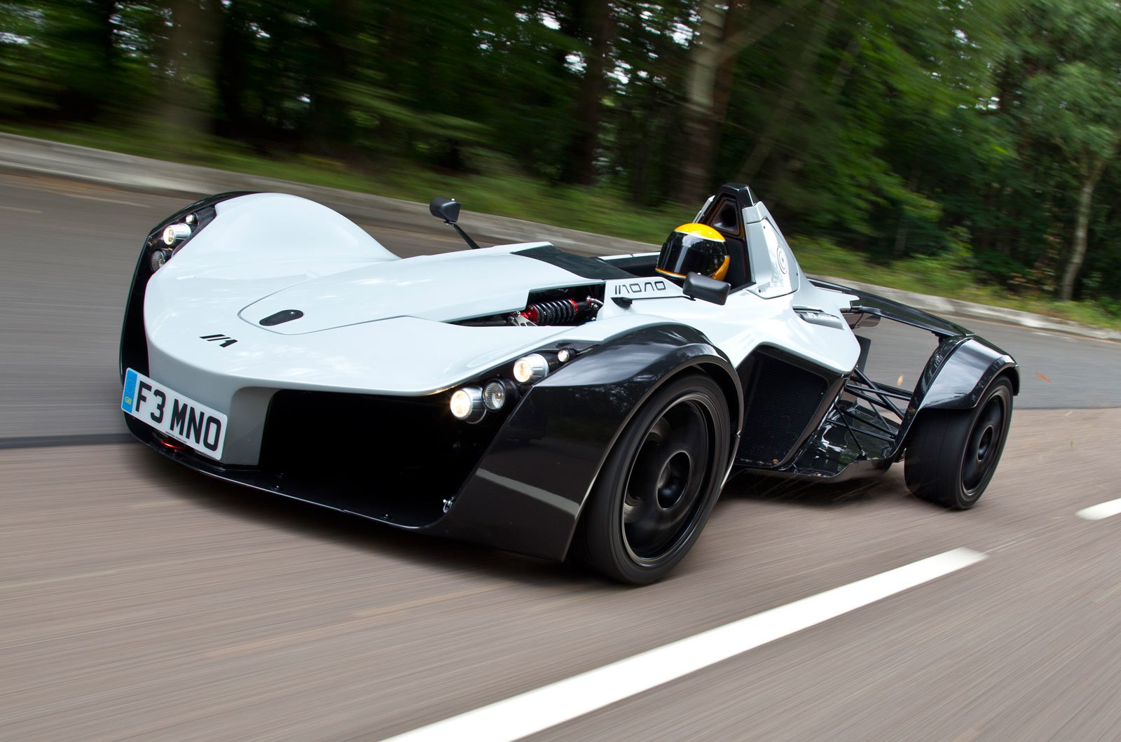 Bac Mono R Wallpapers