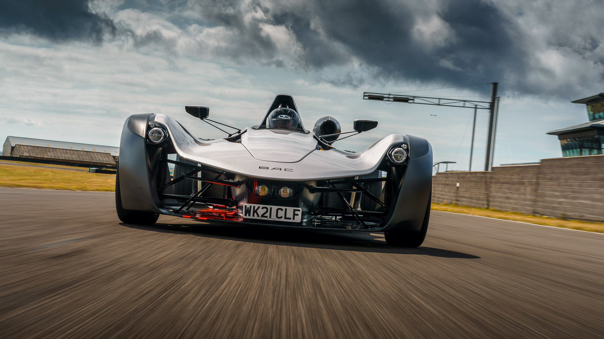 Bac Mono R Wallpapers