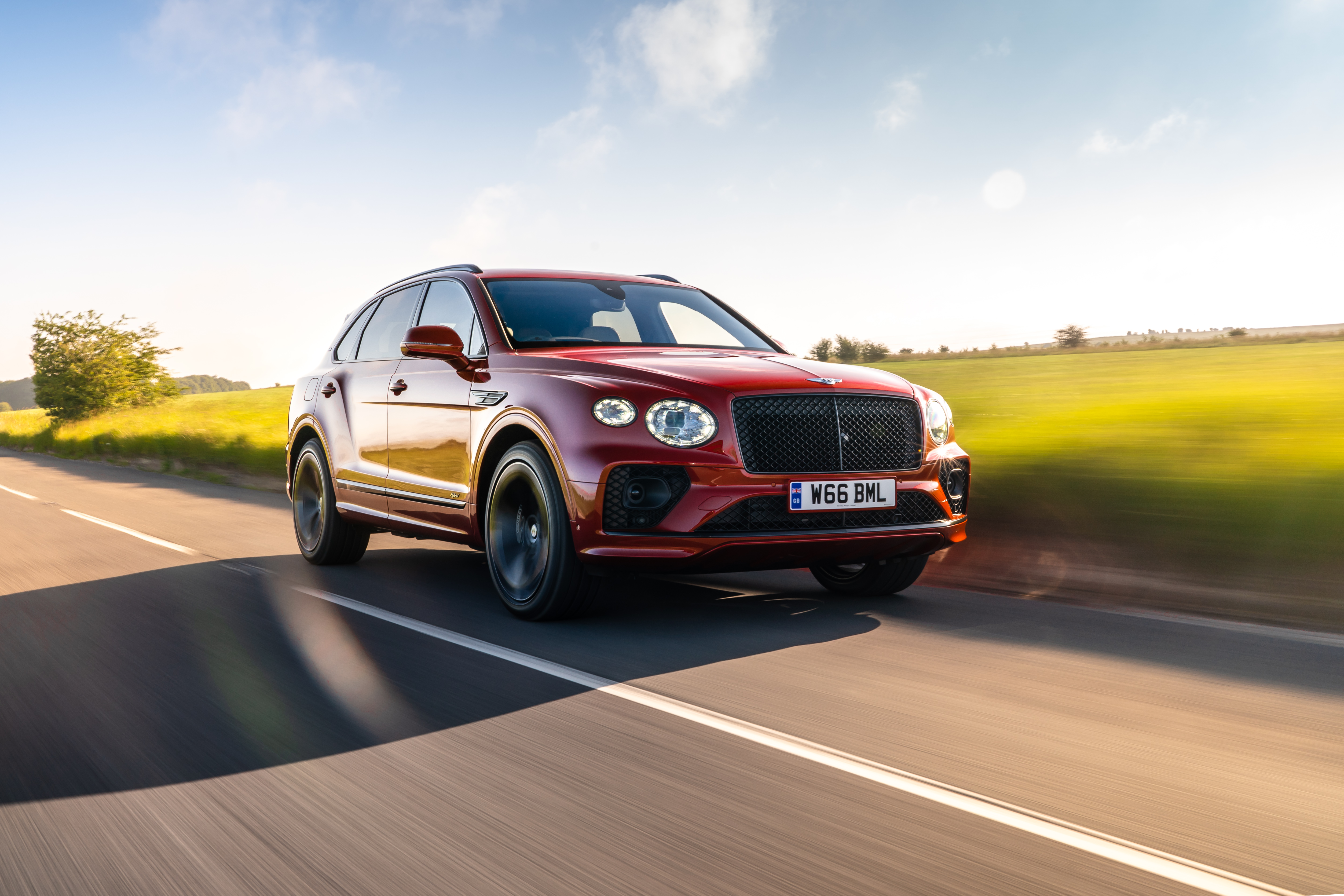 Bentley Bentayga Hybrid Wallpapers