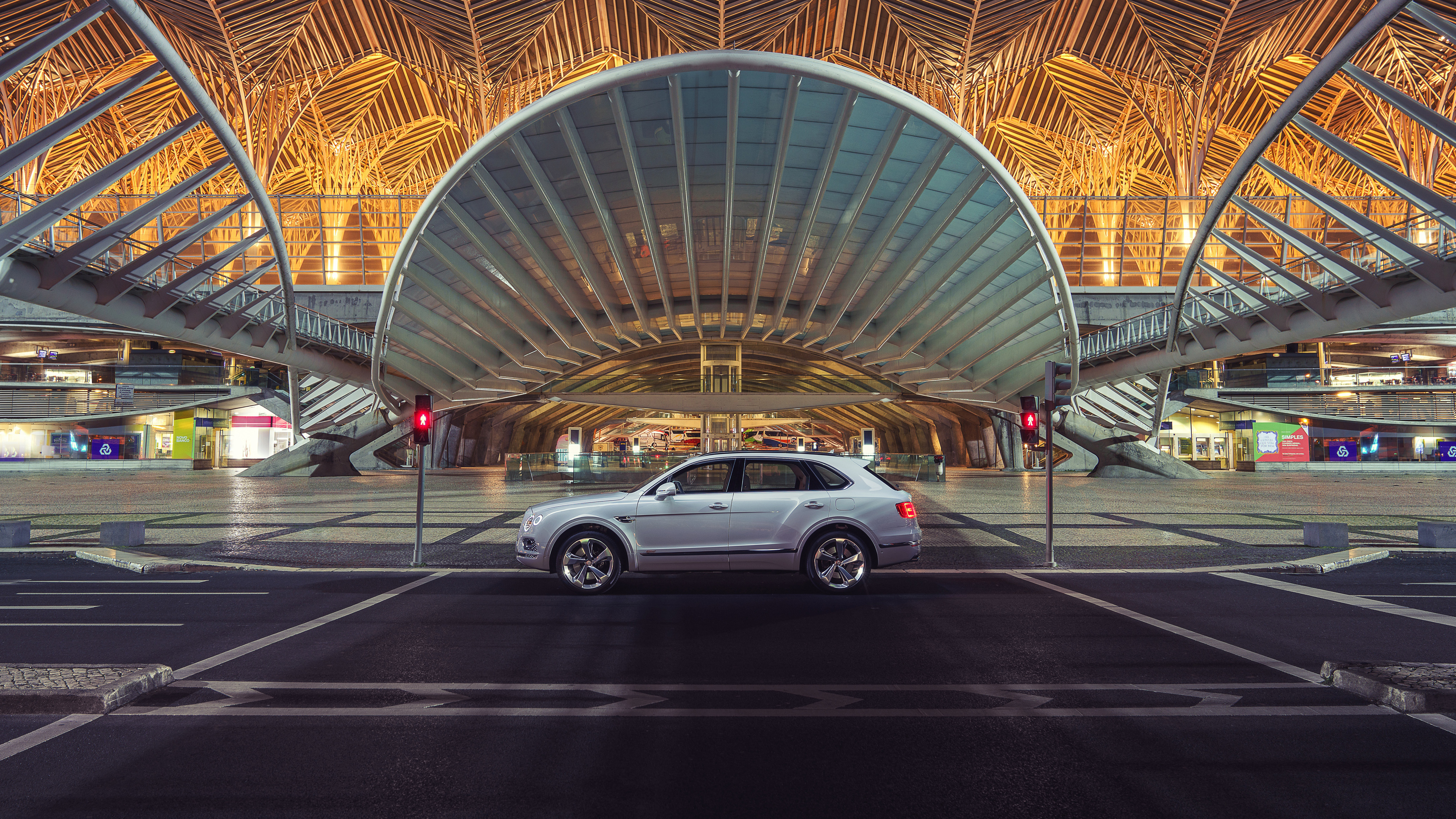 Bentley Bentayga Hybrid Wallpapers