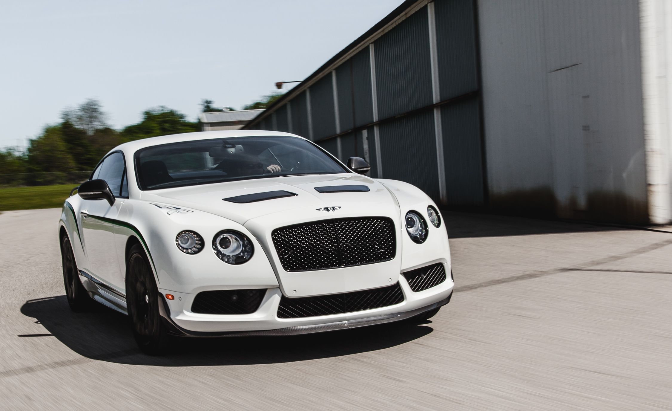 Bentley Continental Gt3-R Wallpapers