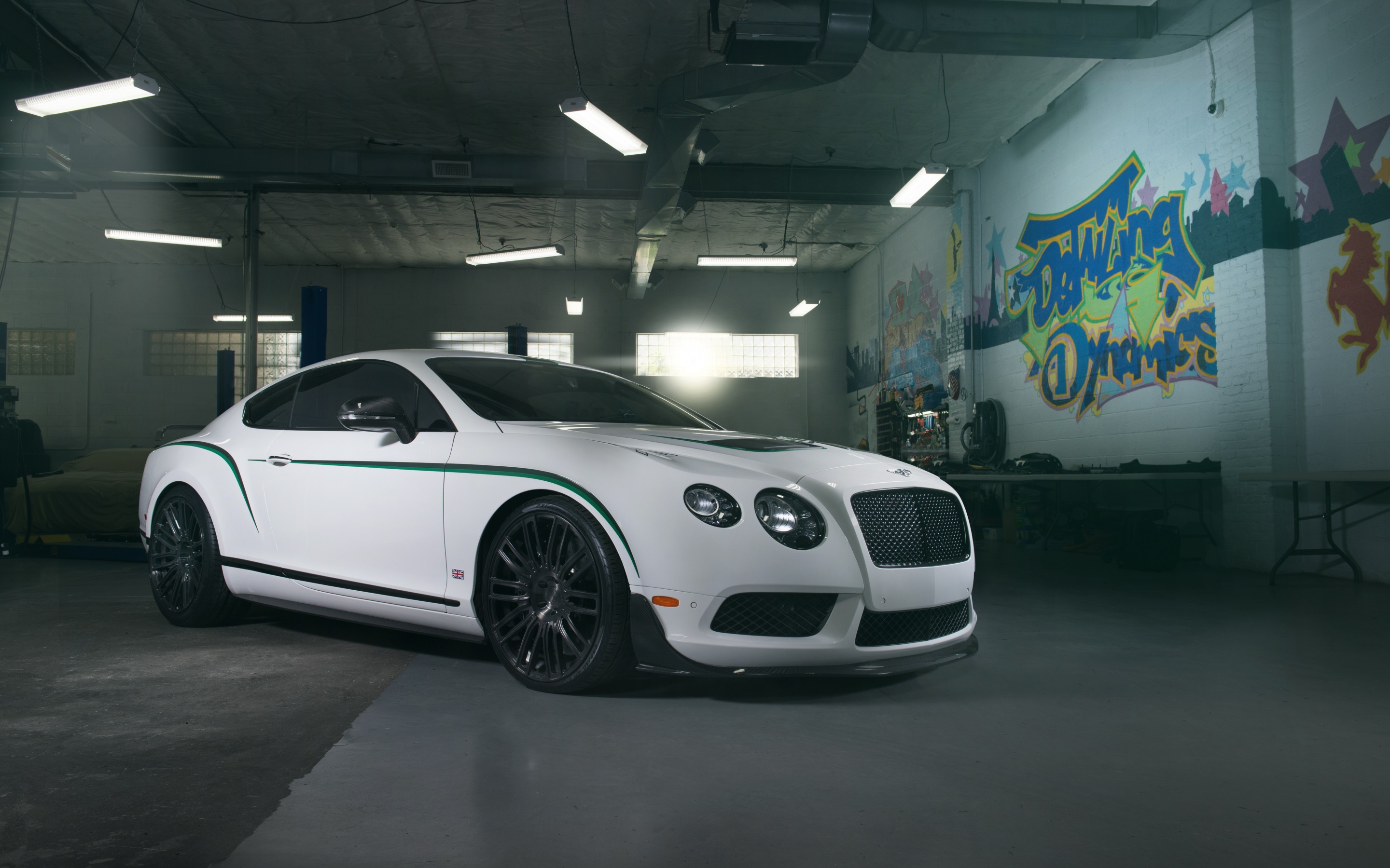 Bentley Continental Gt3-R Wallpapers