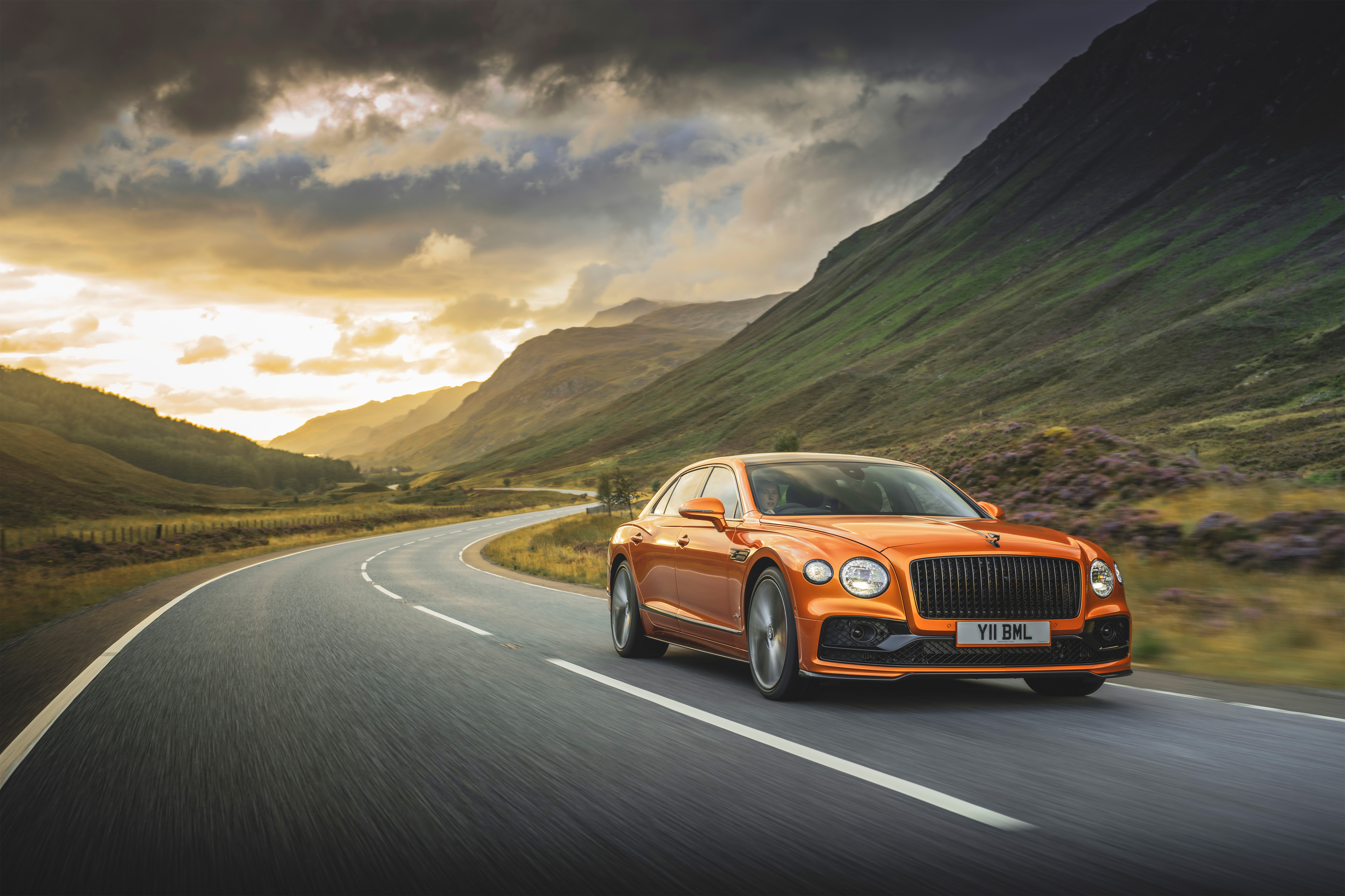 Bentley Flying Spur W12 S Wallpapers