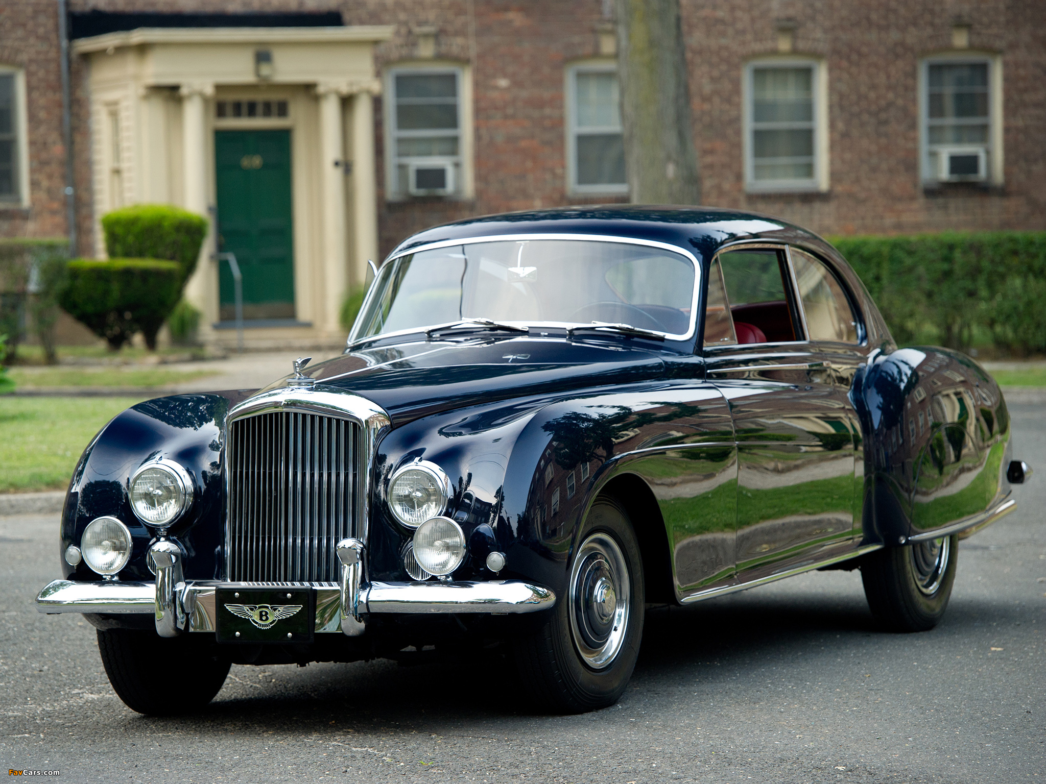 Bentley R Type Continental Wallpapers