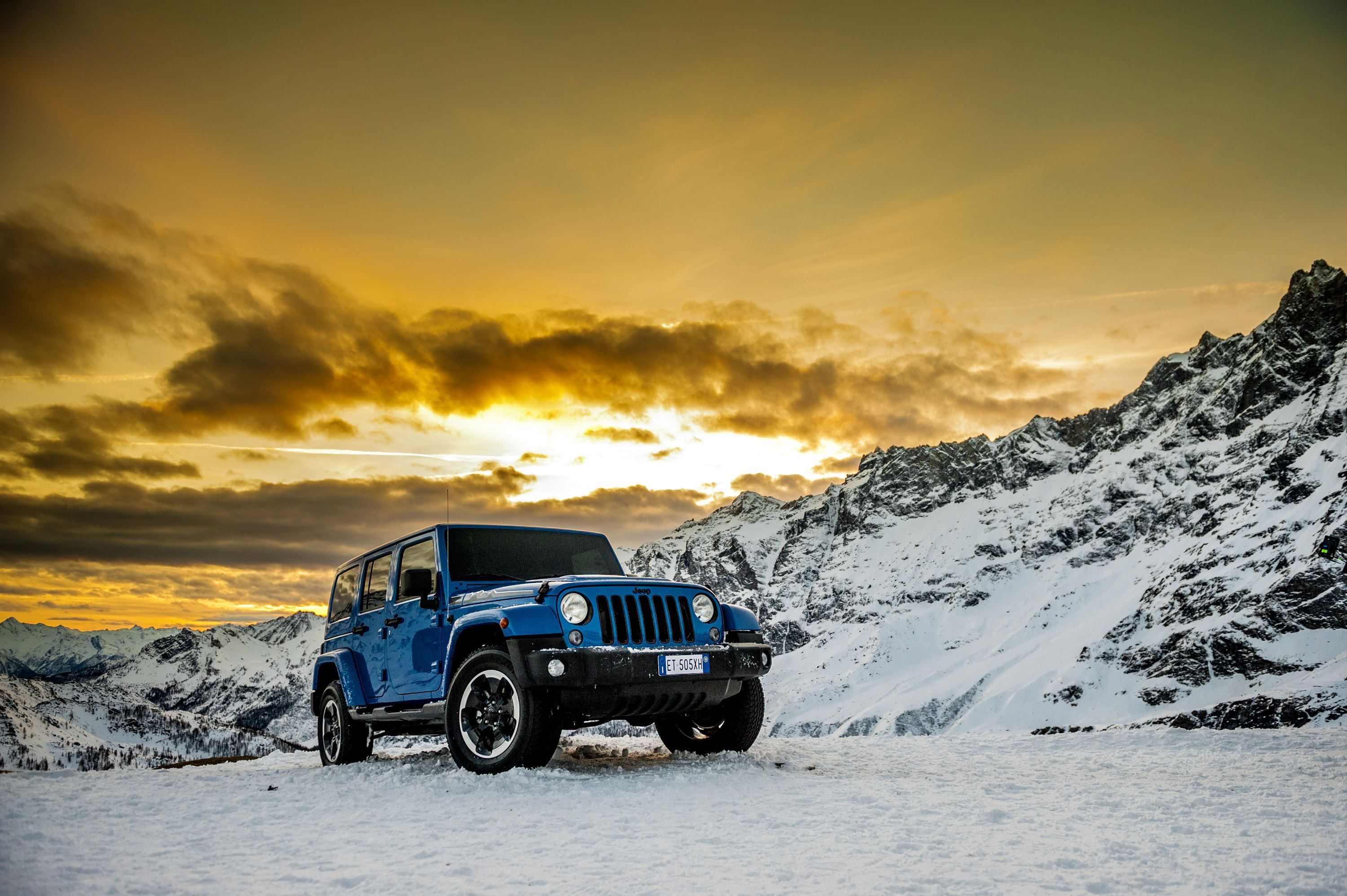 Blue Jeep Wrangler Rubicon Wallpapers