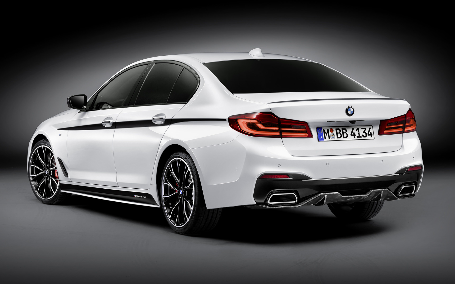 Bmw 530I Touring M Performance Wallpapers