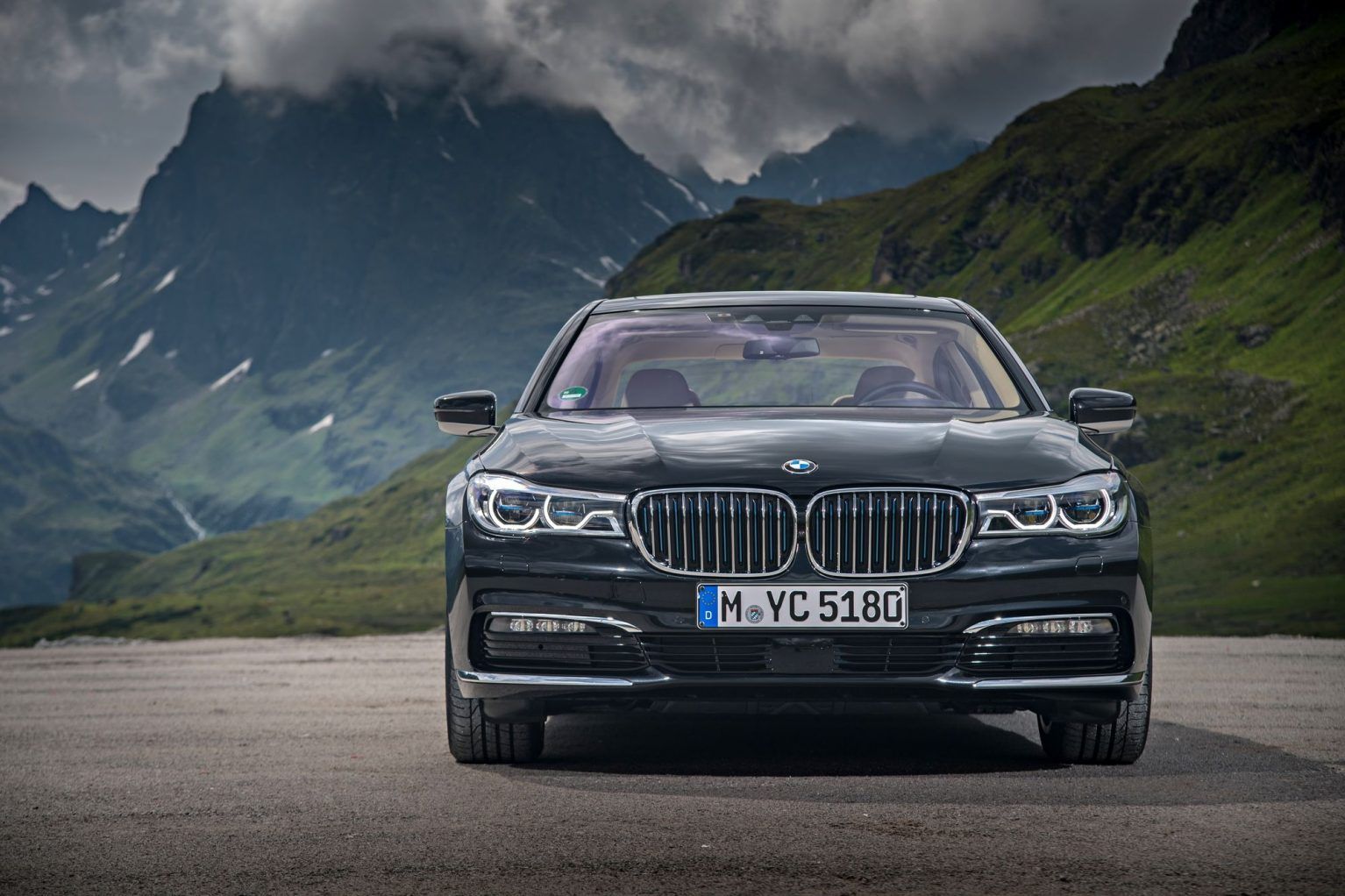 Bmw 740 Wallpapers