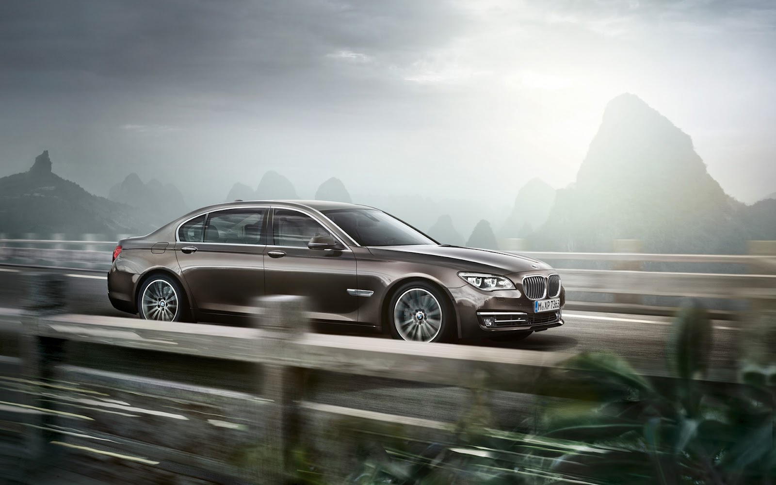 Bmw 740 Wallpapers