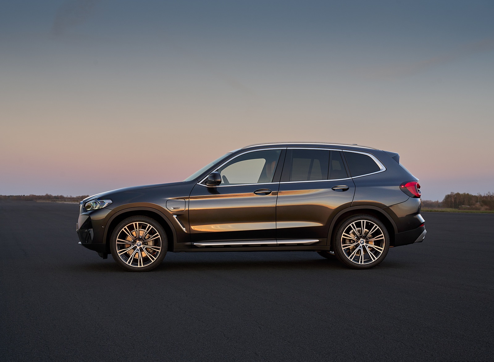 Bmw X3 Xdrive30E Wallpapers