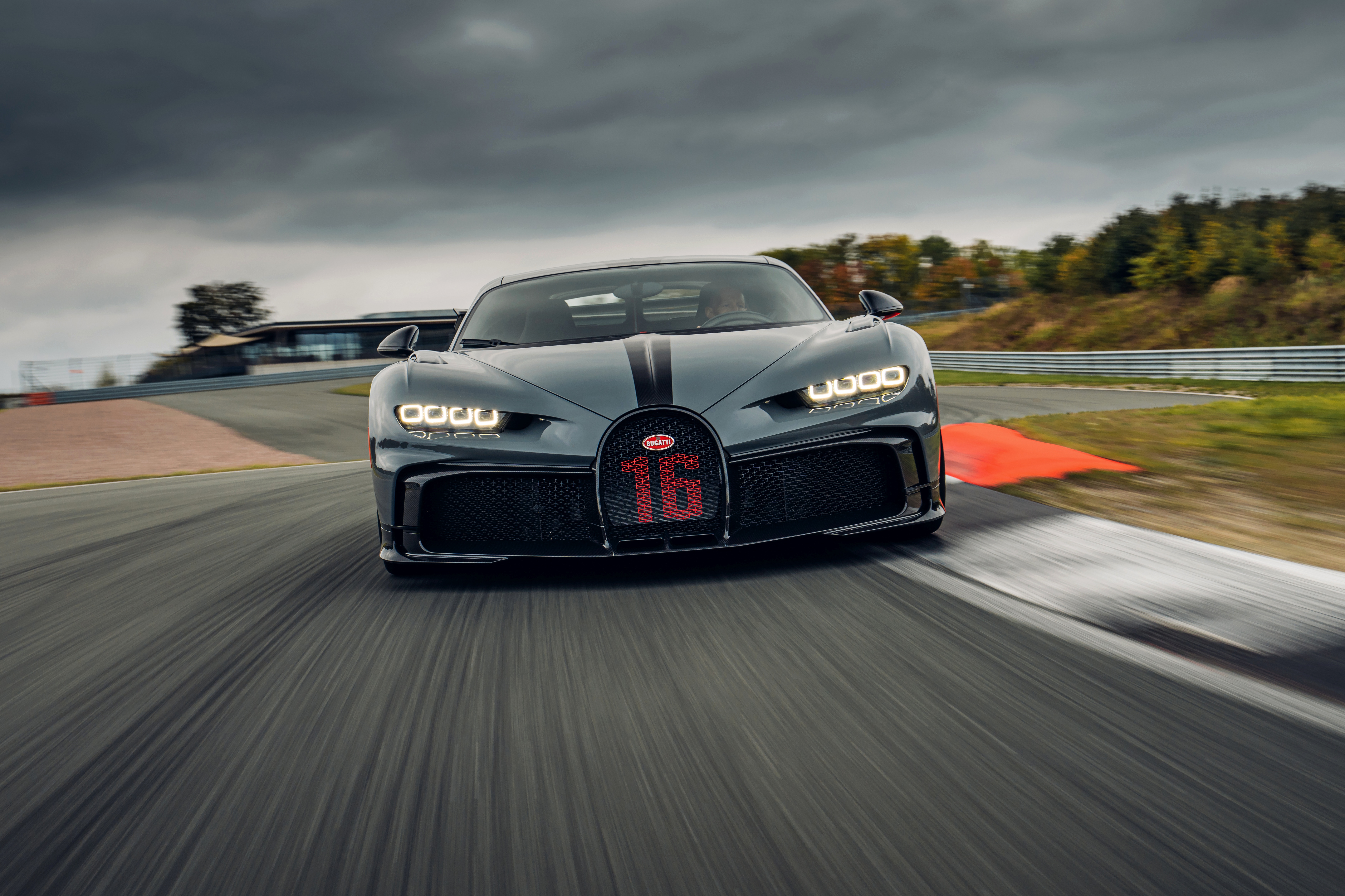 Bugatti Chiron Pur Sport Wallpapers