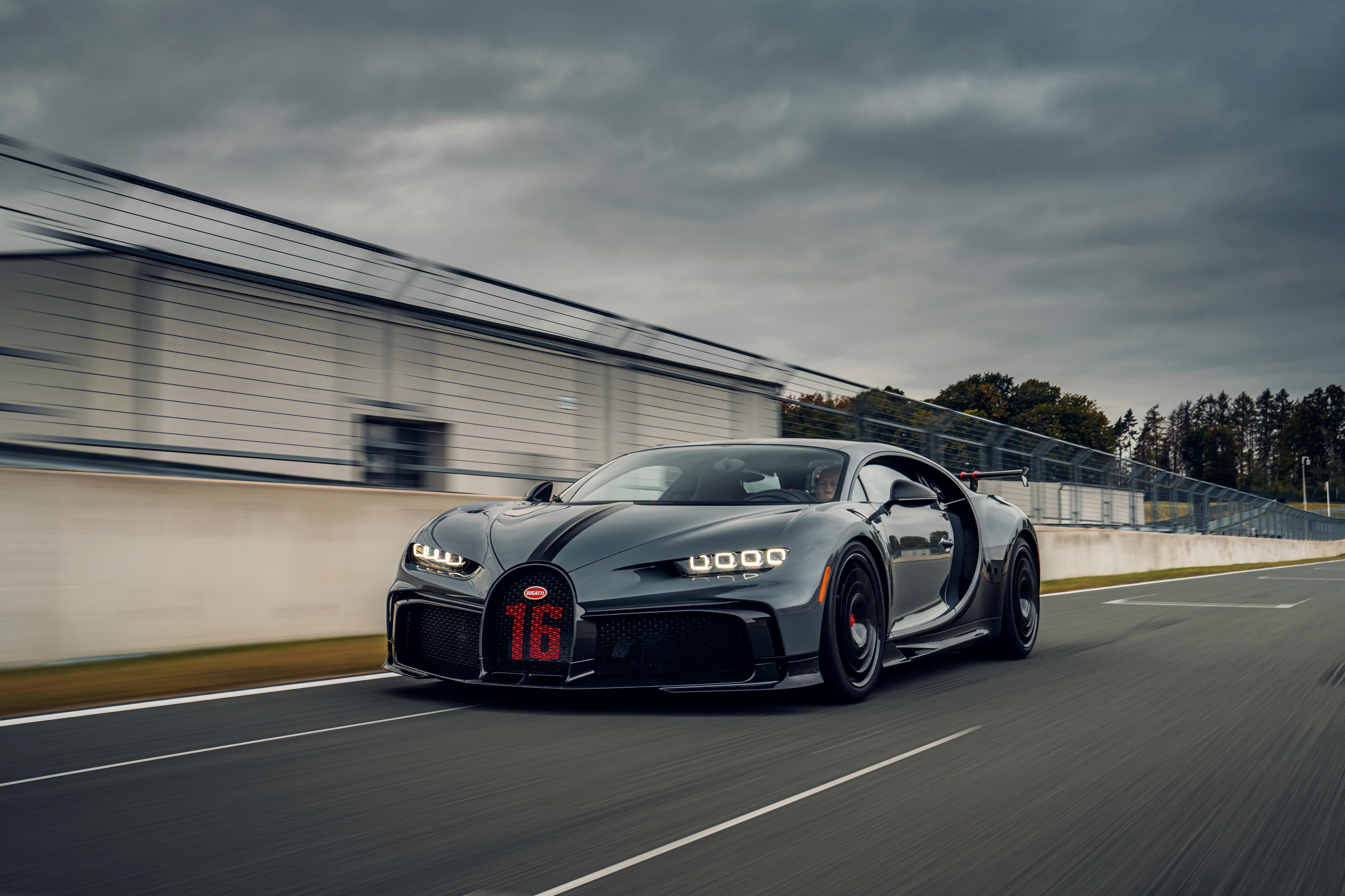 Bugatti Chiron Pur Sport Wallpapers