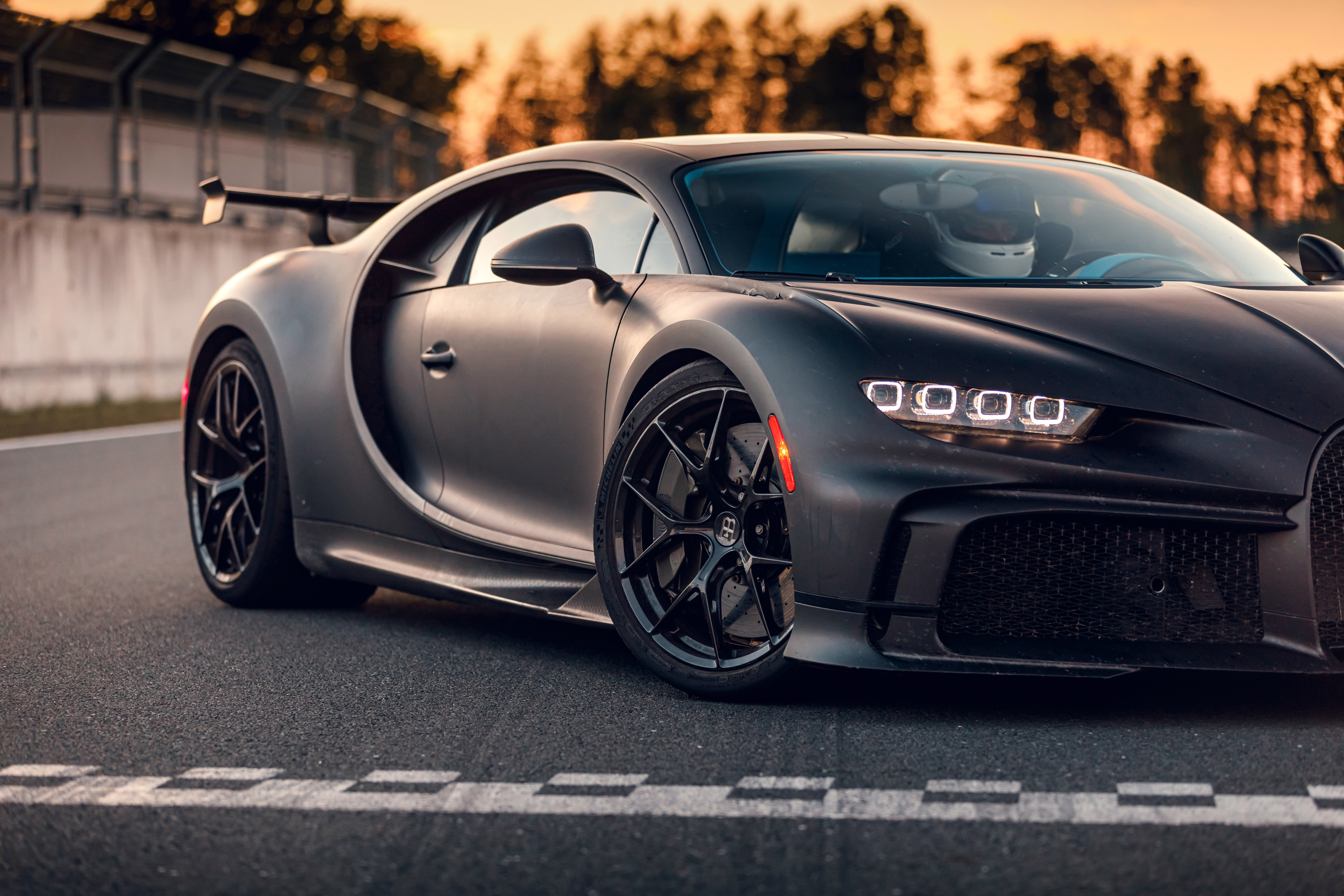 Bugatti Chiron Pur Sport Wallpapers