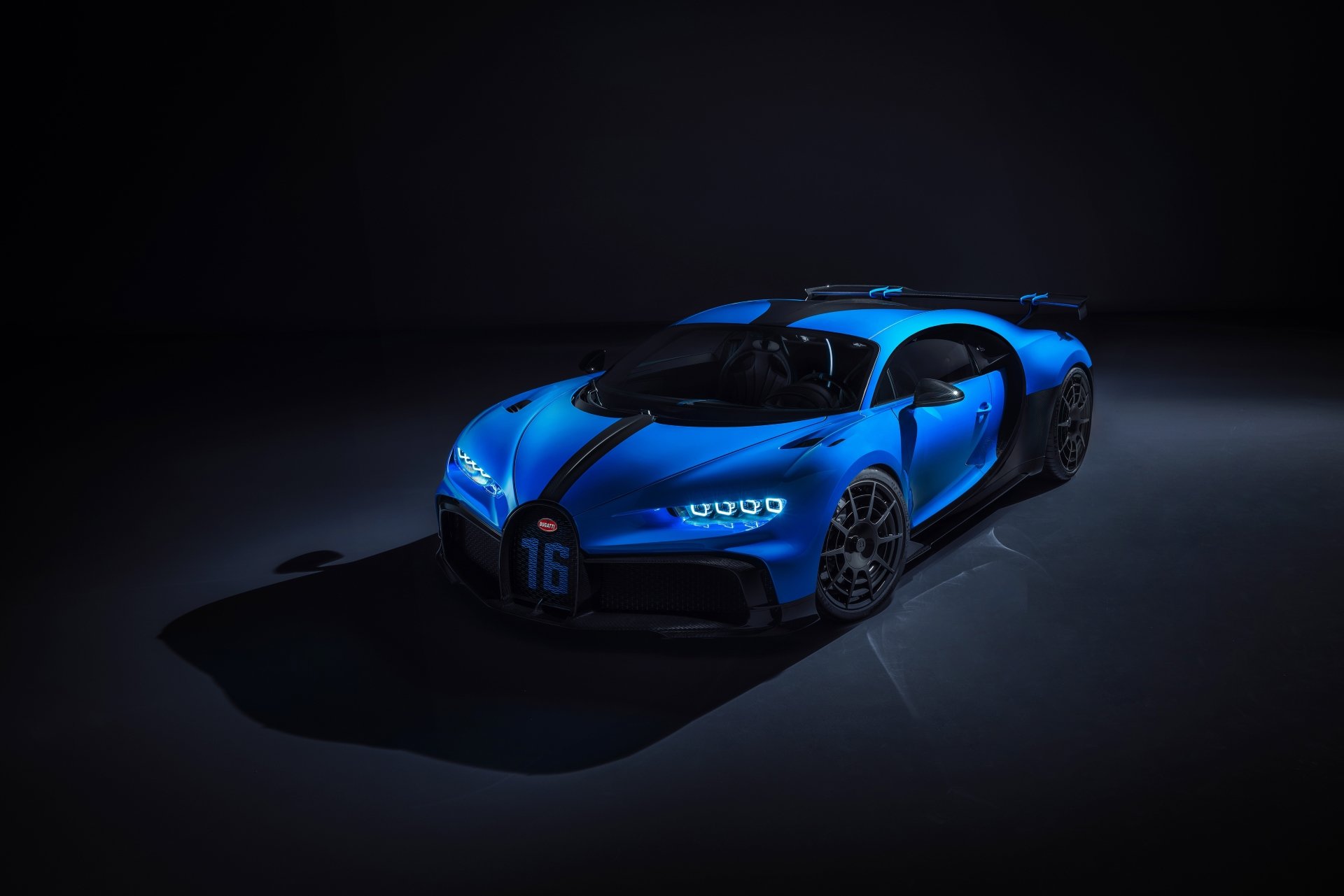 Bugatti Chiron Pur Sport Wallpapers