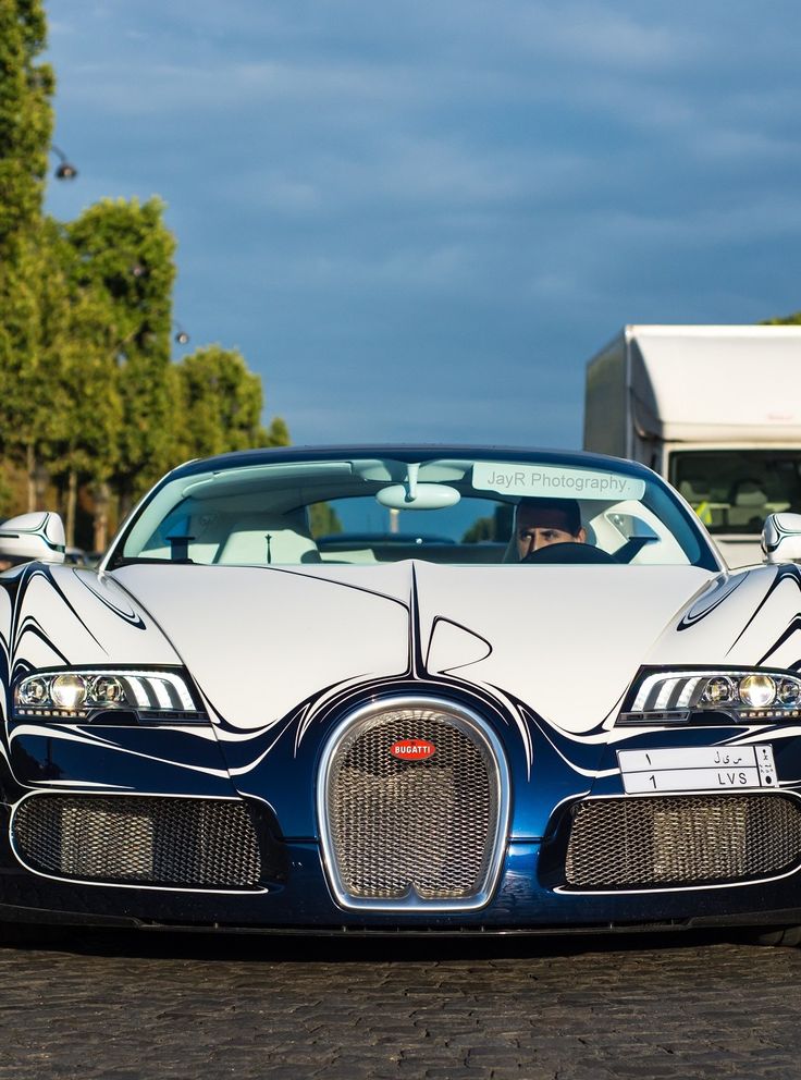 Bugatti Veyron Grand Sport L'Or Blanc Wallpapers