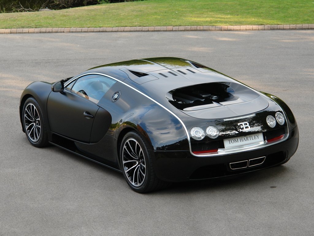 Bugatti Veyron Sang Noir Wallpapers