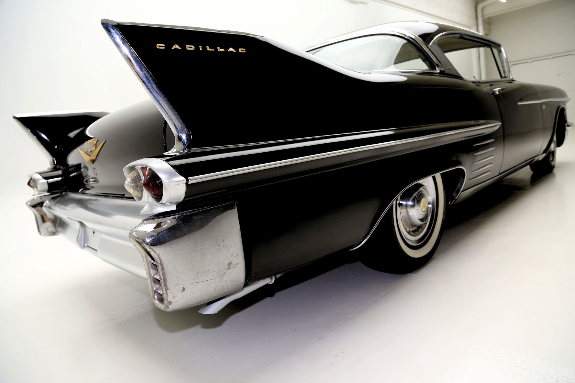 Cadillac Coupe Deville Wallpapers