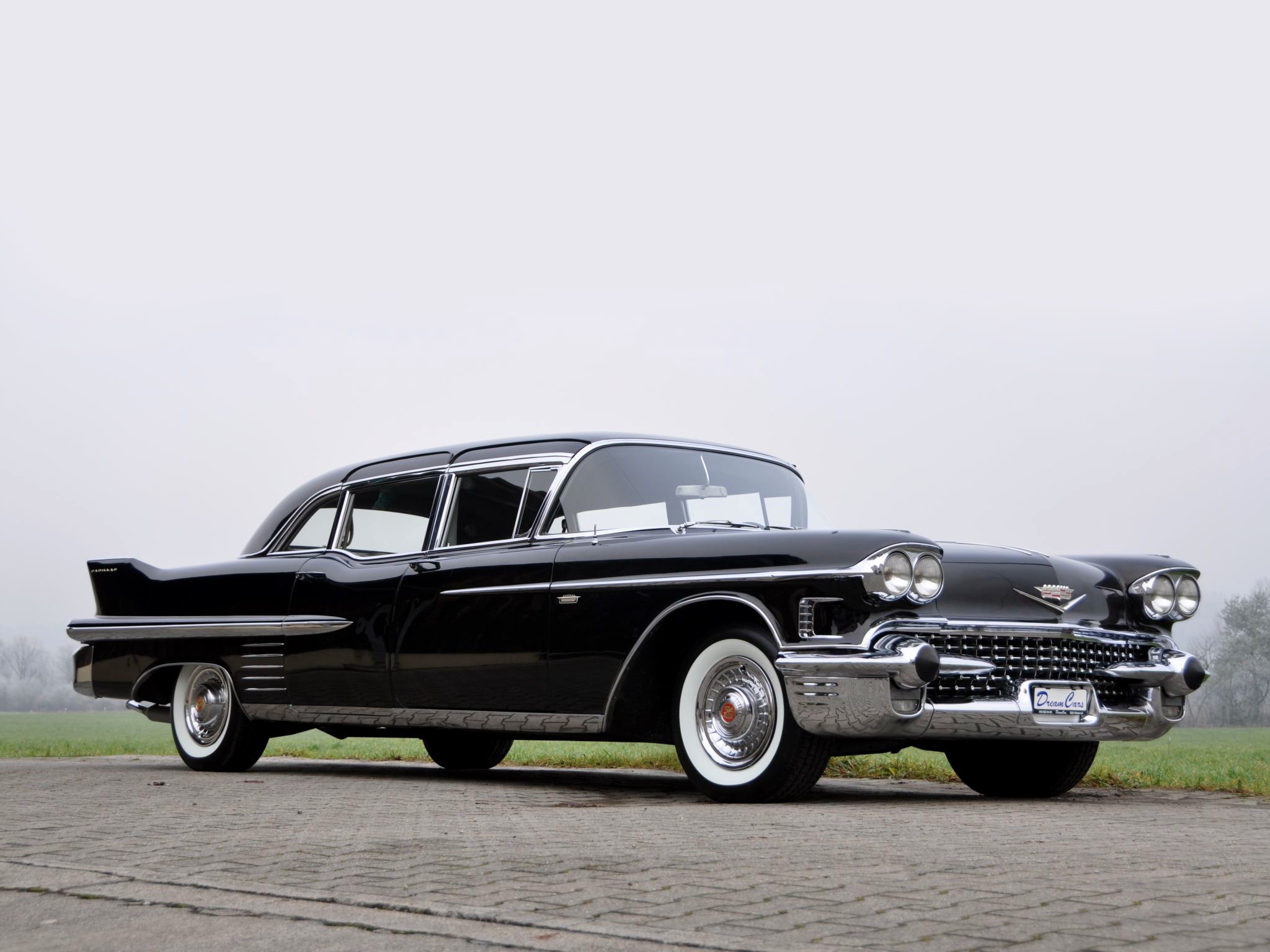 Cadillac Fleetwood Wallpapers