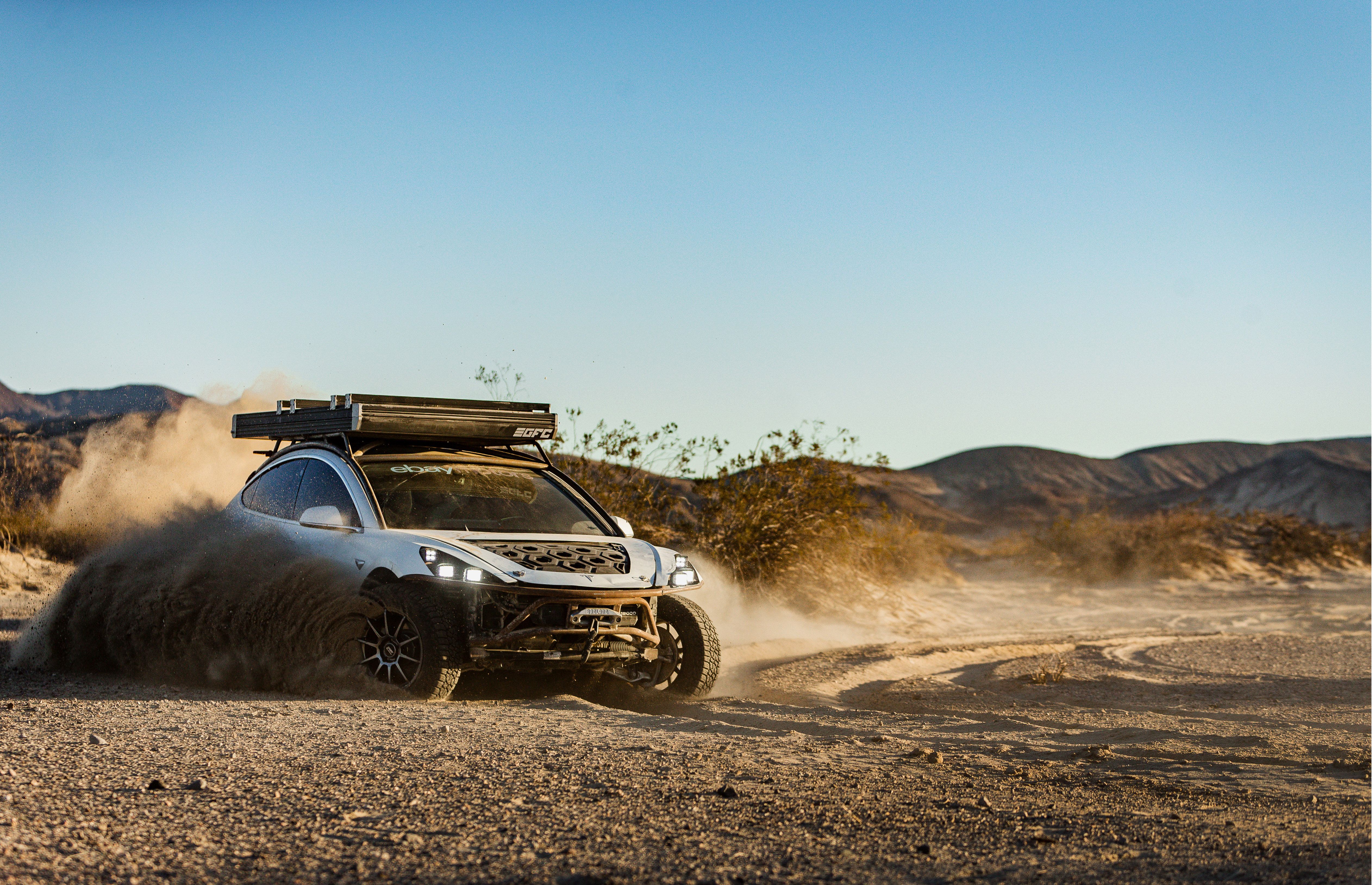 Car Running In Desert Wallpapers