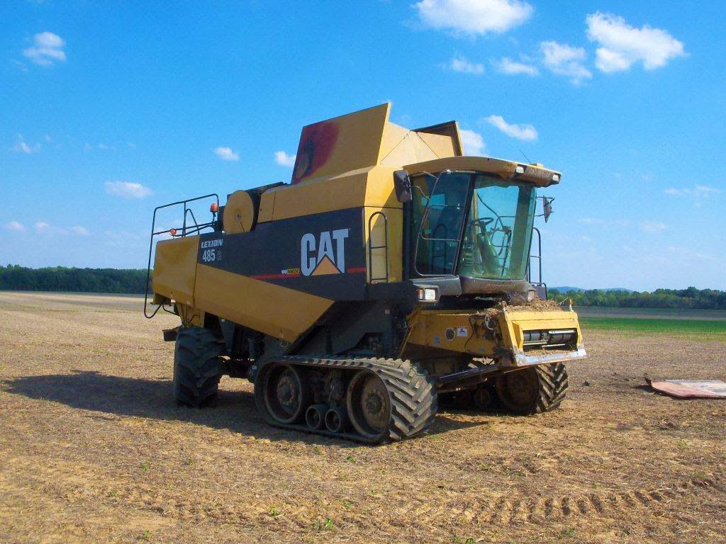 Caterpillar Lexion 575 Wallpapers