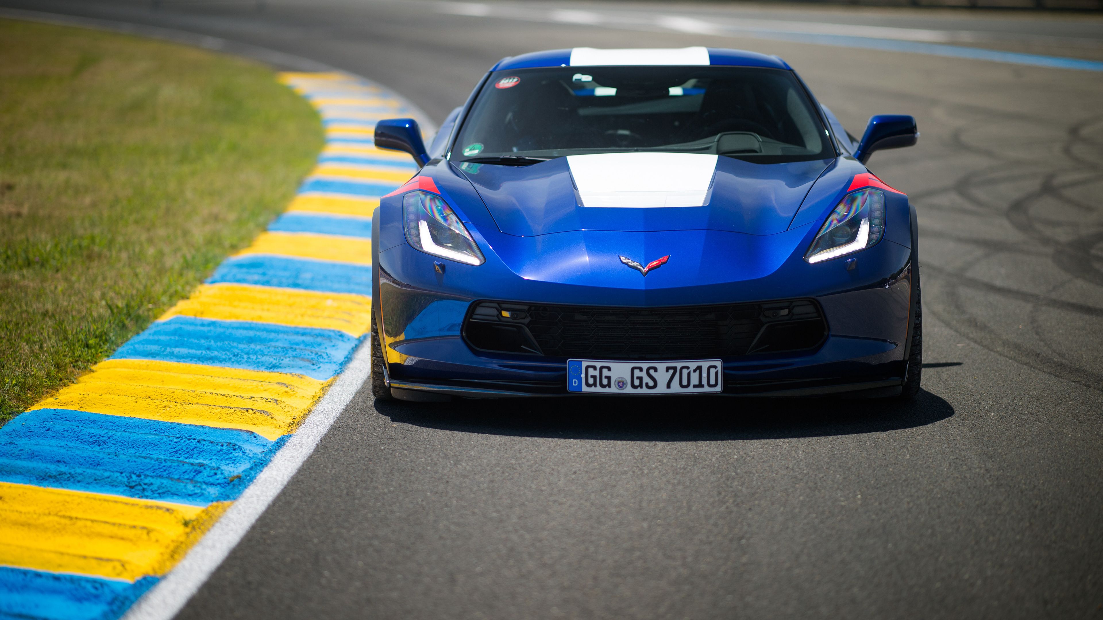 Chevrolet Corvette Grand Sport Wallpapers