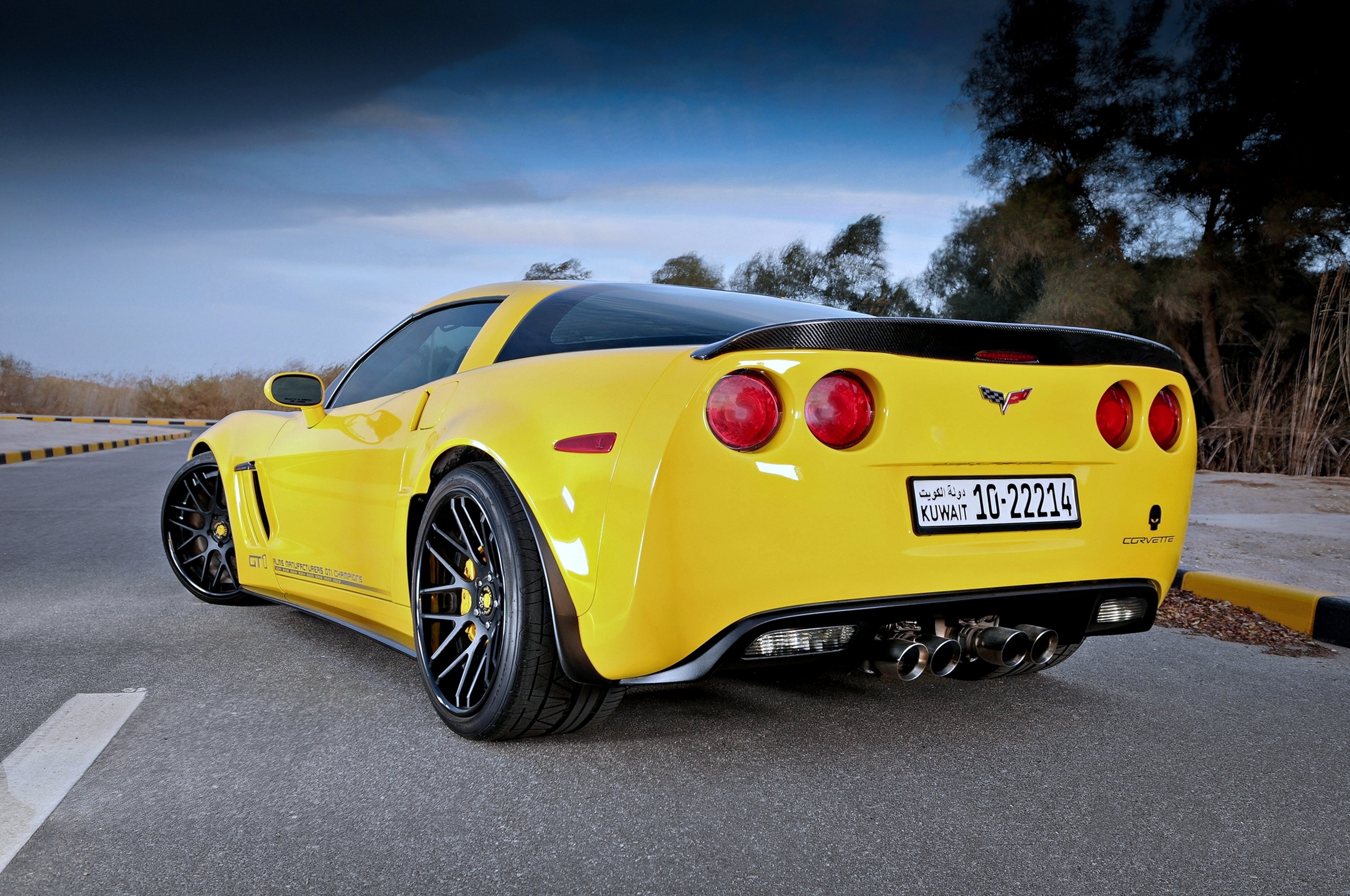 Chevrolet Corvette Grand Sport Wallpapers