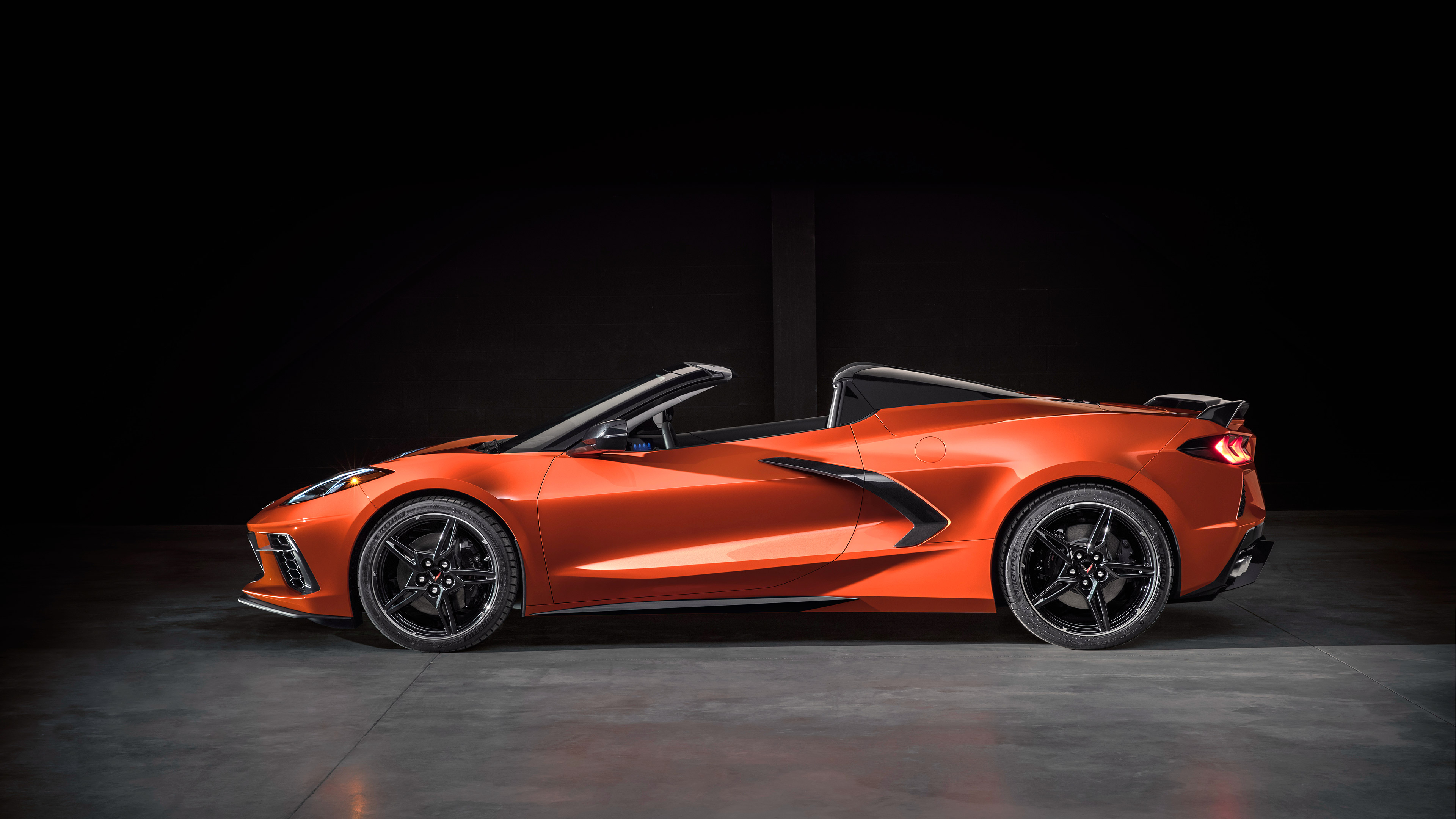 Chevrolet Corvette Stingray Convertible Wallpapers